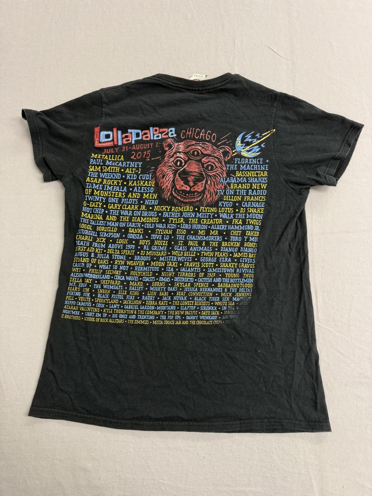 Delta Metallica Tour 2015 T-shirt Lollapalooza Line Up on Back -S Size US S / EU 44-46 / 1 - 2 Thumbnail
