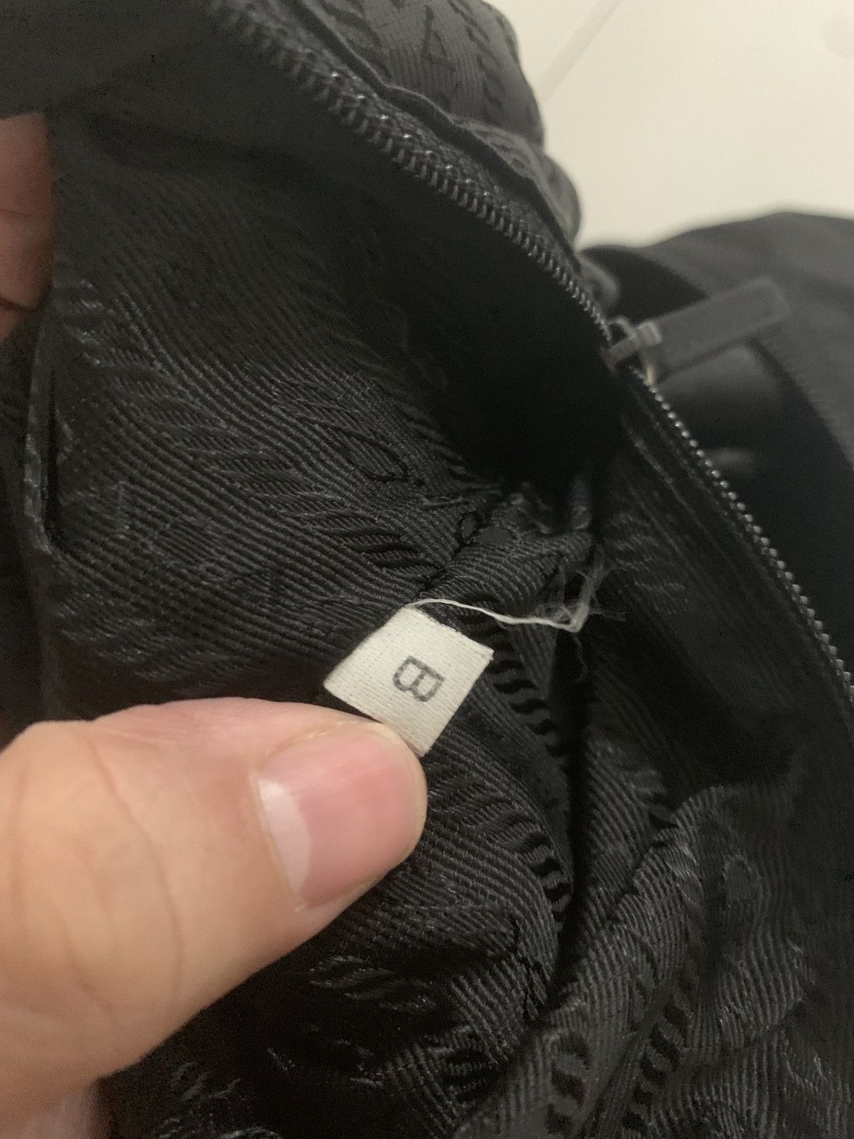 Prada Vintage Prada Nylon Shoulder Bag Size ONE SIZE - 5 Thumbnail