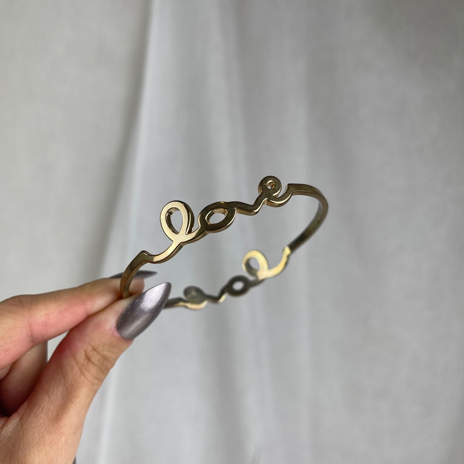 Other Dainty Gold LOVE Bangle Bracelet Minimalist Romantic NWOT Size ONE SIZE - 5 Thumbnail