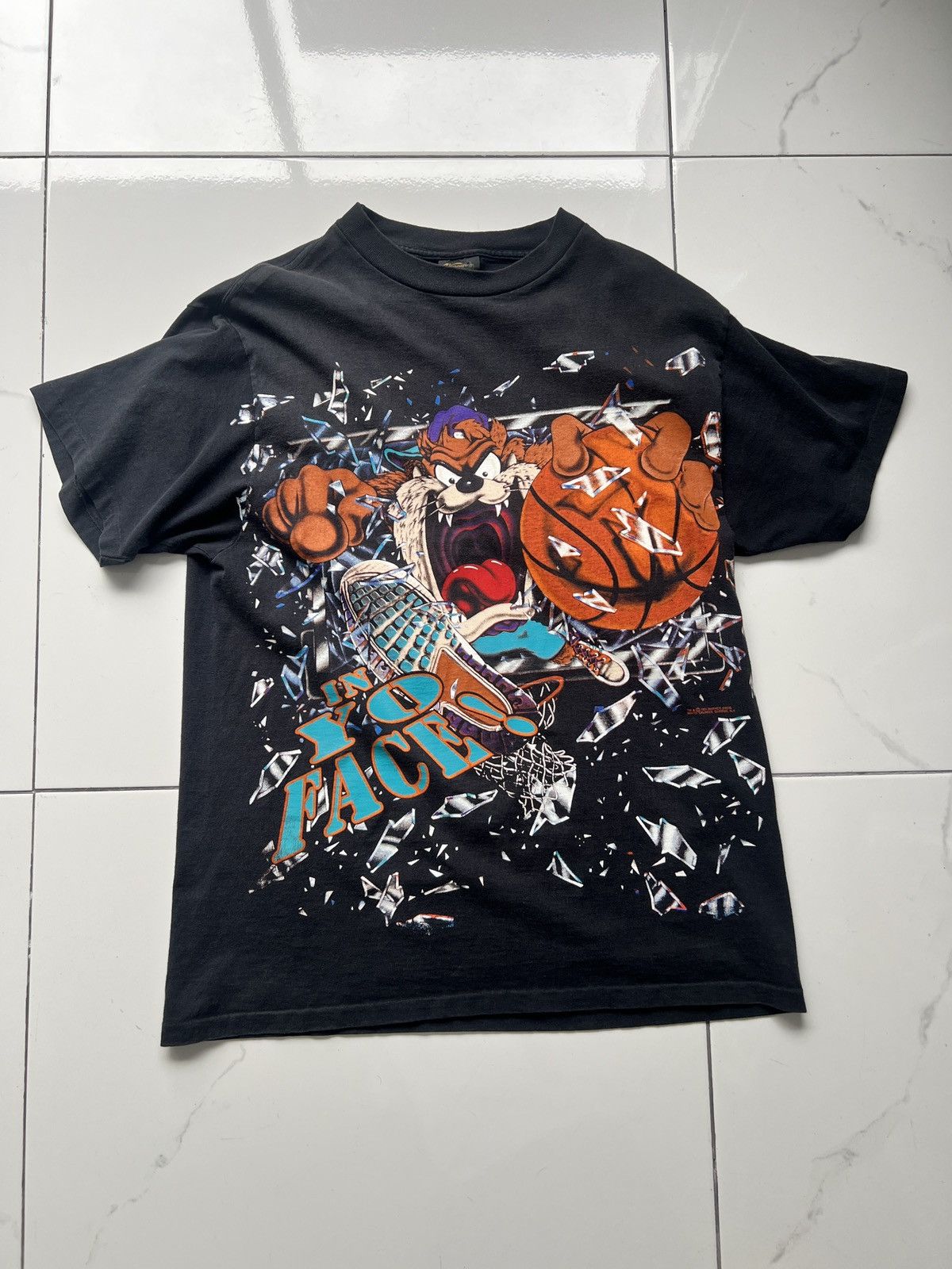 Warner Bros VINTAGE 90S LOONEY TUNES TAZ "IN YO FACE" TEE Size US L / EU 52-54 / 3 - 1 Thumbnail