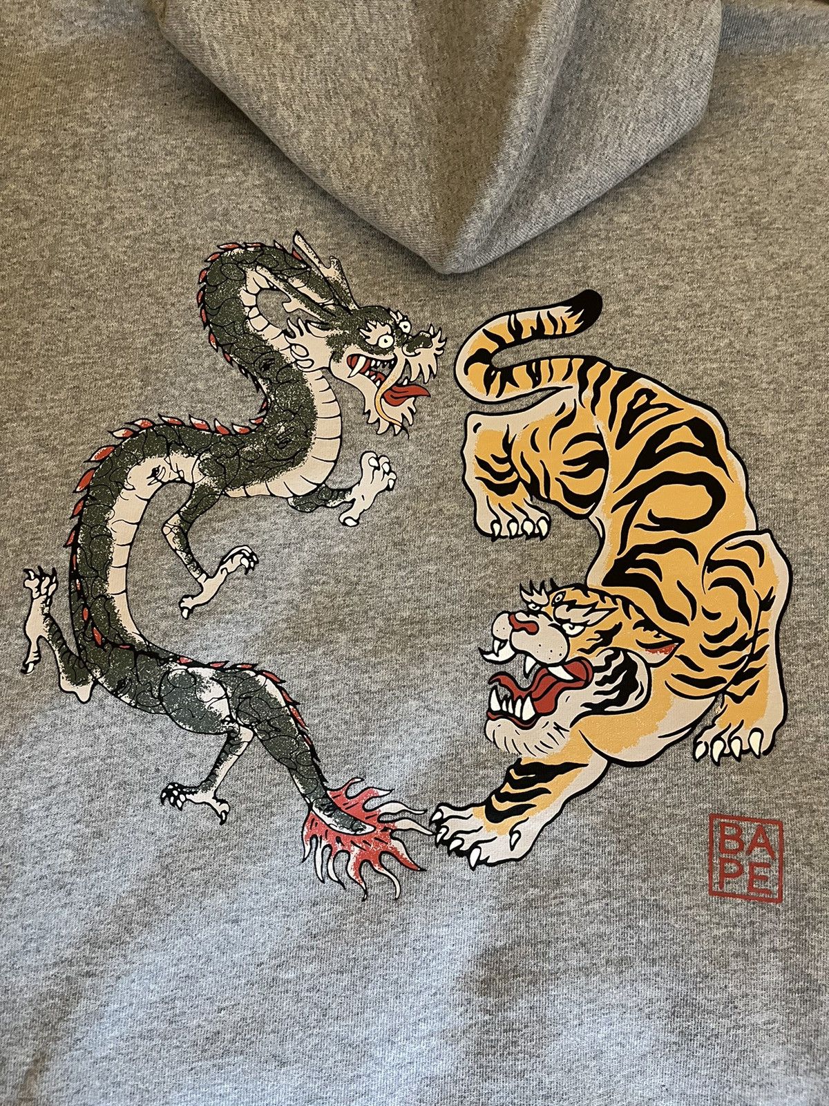 Bape JAPAN CULTURE TIGER AND DRAGON PULLOVER HOODIE Size US M / EU 48-50 / 2 - 2 Thumbnail