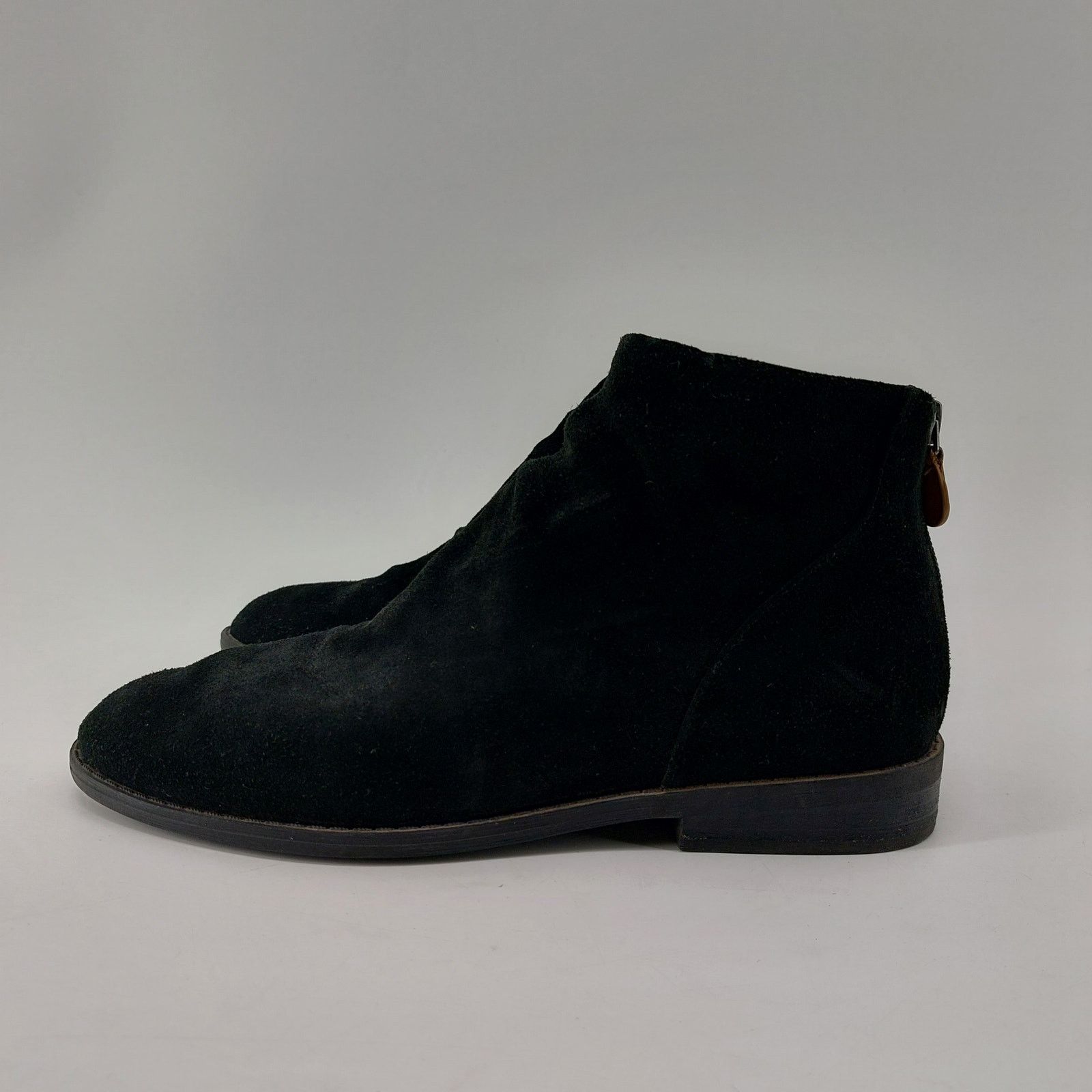 Kenneth Cole Gentle Souls By Kenneth Cole Emma 7.5M Black Suede Ankle Size US 7.5 / IT 37.5 - 12 Thumbnail