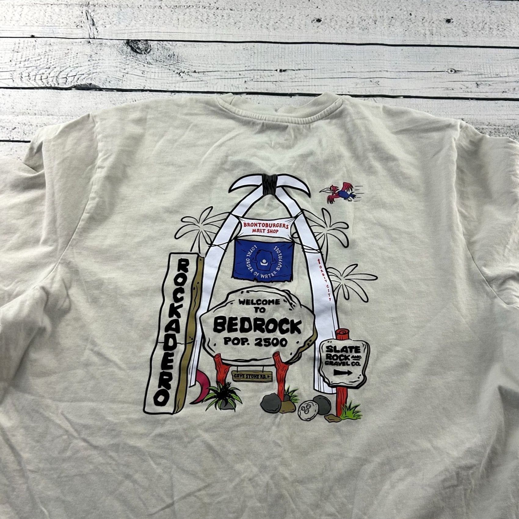 Reebok Reebok Flintstones Welcome To Bedrock Short Sleeve T Shirt Men XL Beige Size US XL / EU 56 / 4 - 7 Thumbnail
