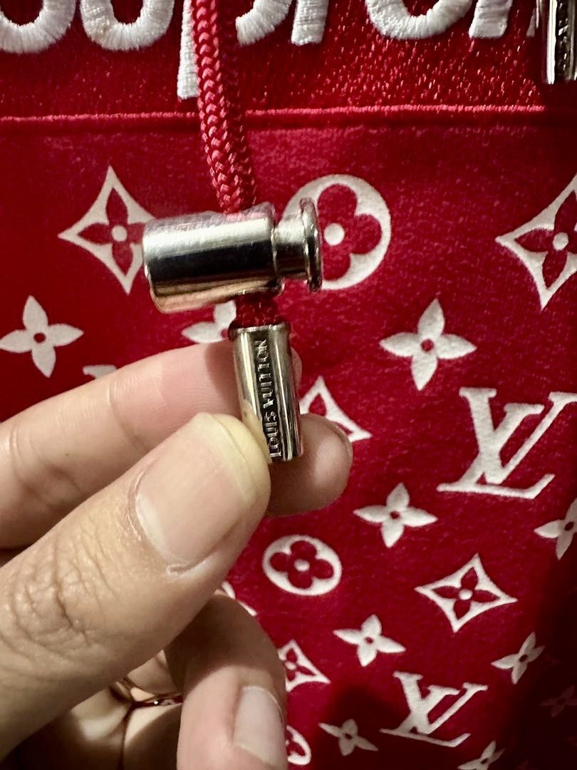 Louis Vuitton × Supreme Louis Vuitton X Supreme Hoodie Box Logo Size US M / EU 48-50 / 2 - 6 Thumbnail