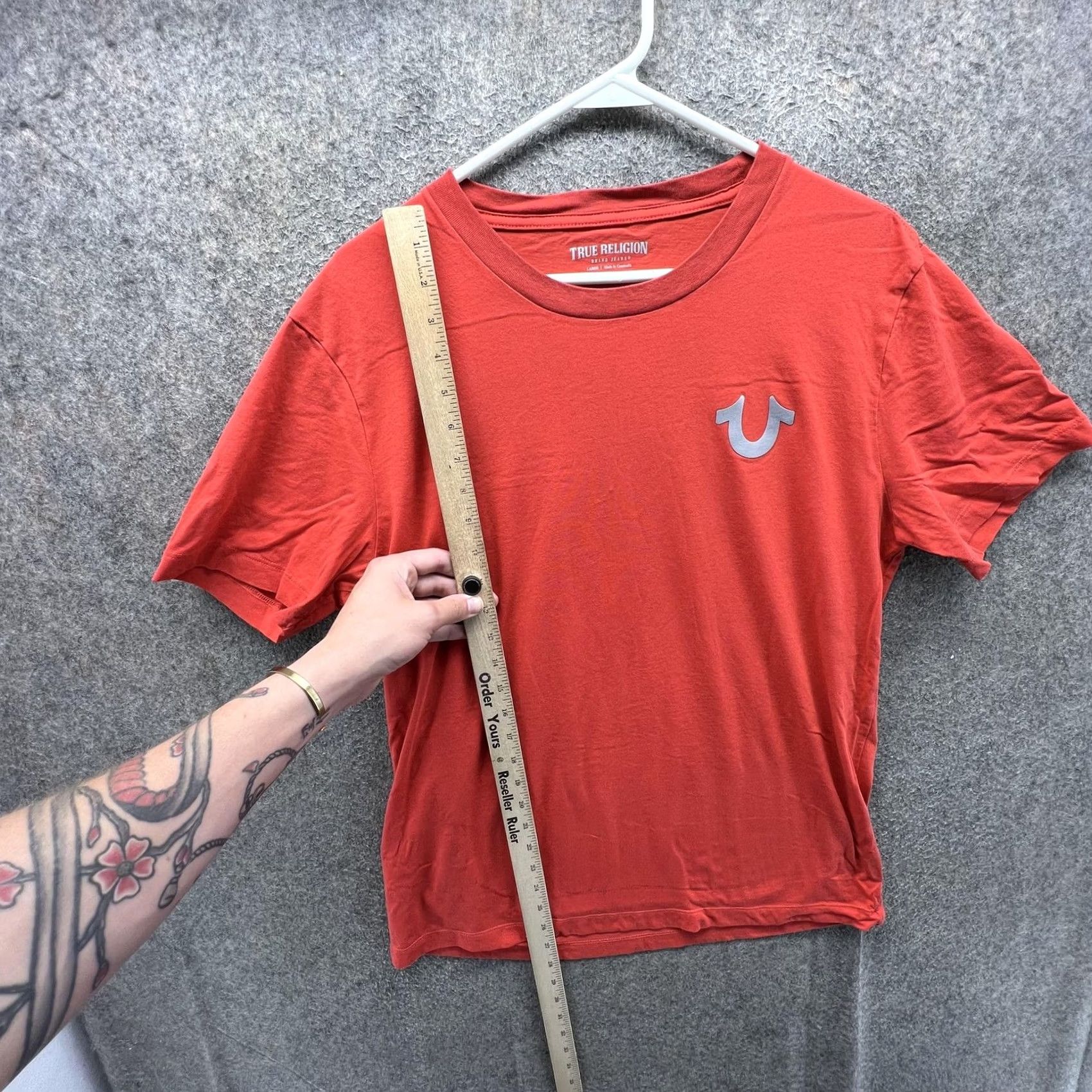 True Religion True Religion Shirt Mens Large Orange Buddha Guitar Logo Graphic Tee Tagless Size US L / EU 52-54 / 3 - 4 Thumbnail