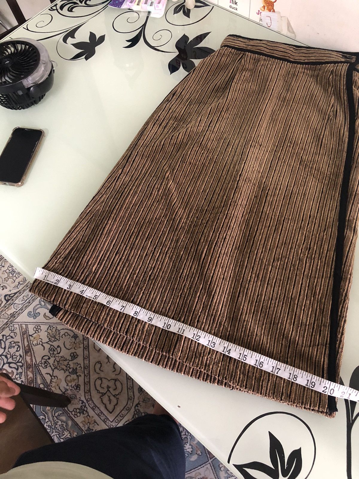 Yves Saint Laurent Rare❗️Vintage 90s Yves Saint Laurent Paris Corduroy Skirt Size 24" / US 00 / IT 34 - 21 Thumbnail