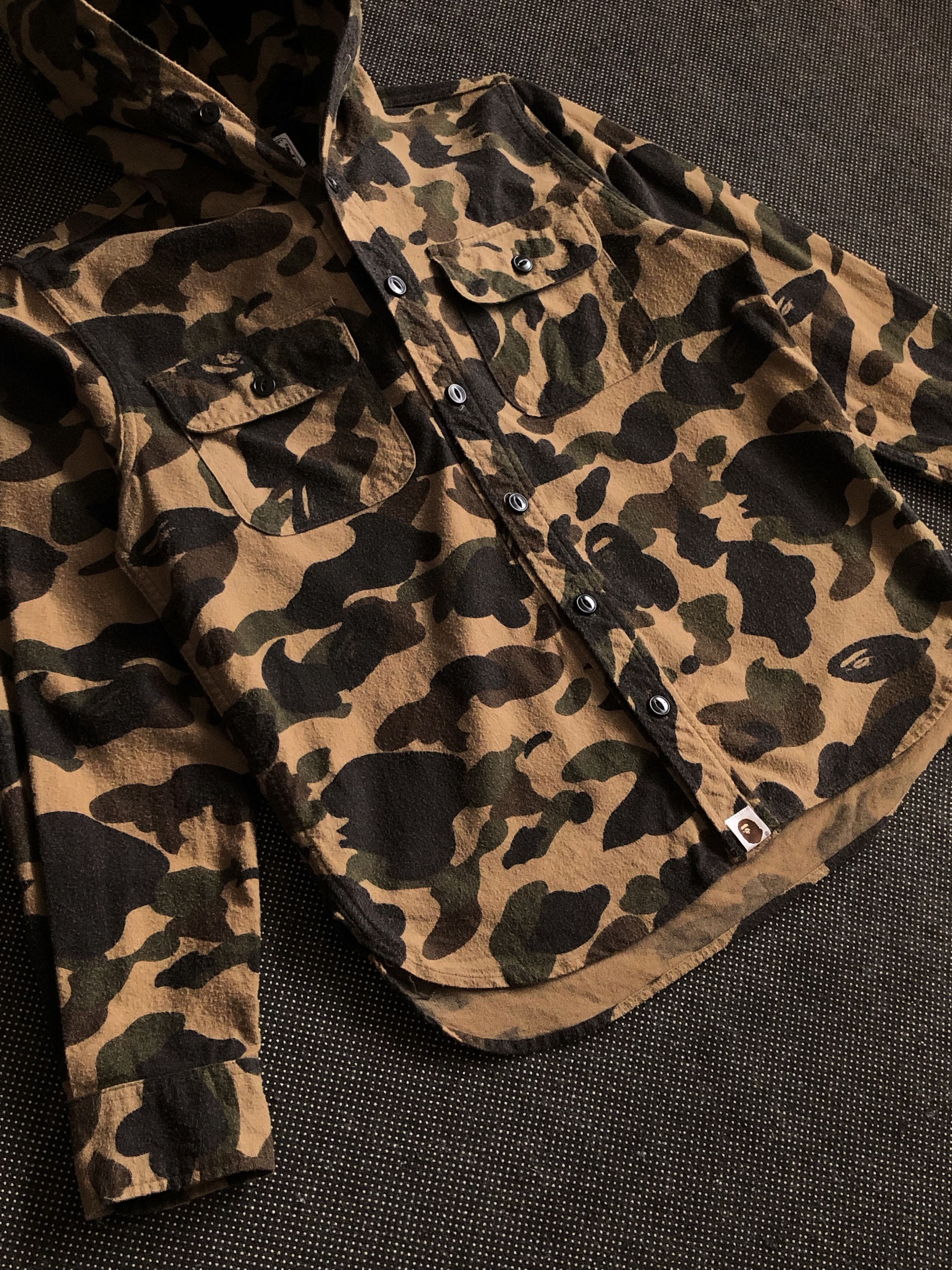 Bape 1ST CAMO SHIRT HOODIE Size US S / EU 44-46 / 1 - 7 Thumbnail