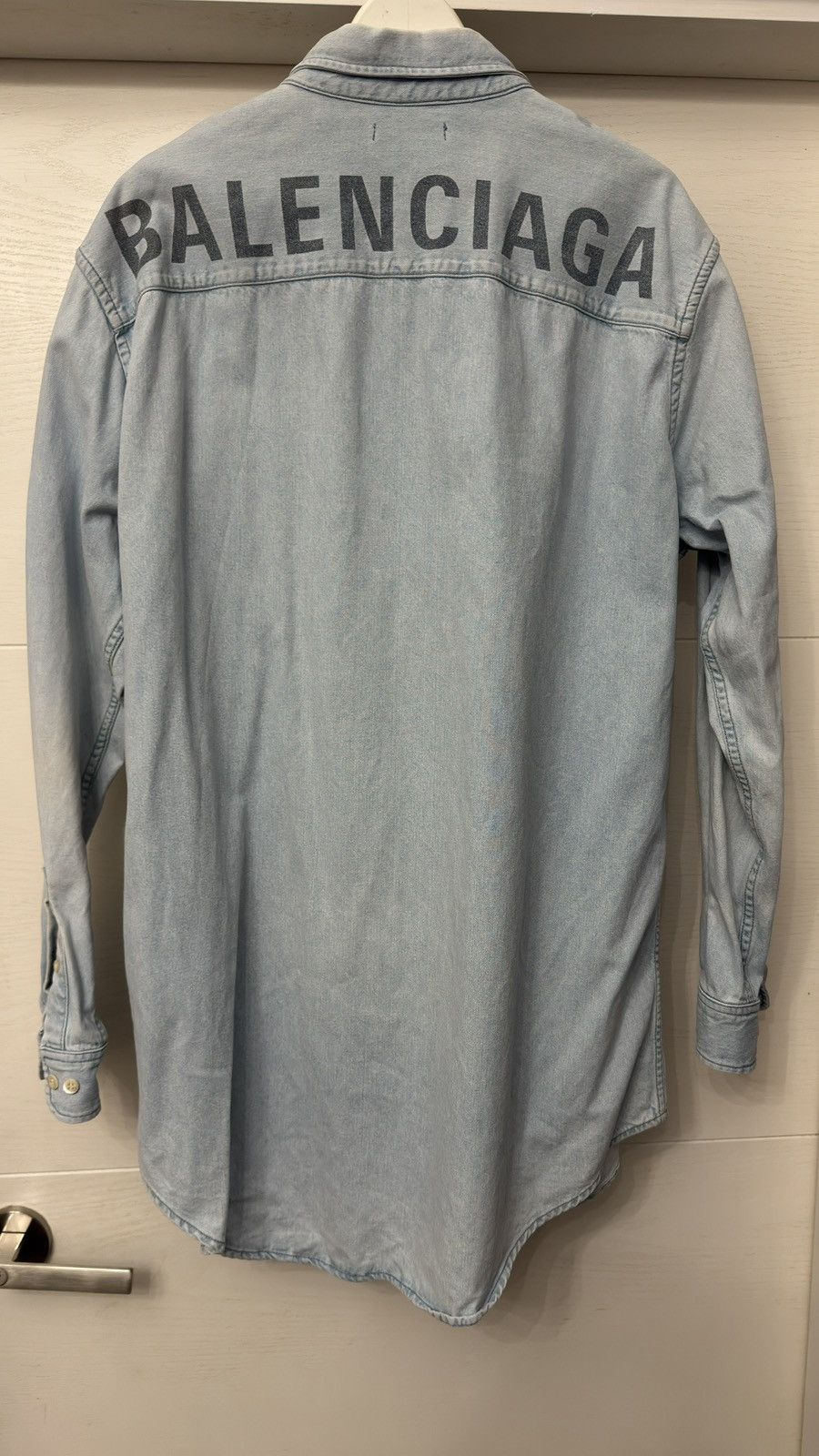 Balenciaga Balenciaga Logo Washed light blue Denim Big Shirt jacket Size US M / EU 48-50 / 2 - 4 Thumbnail