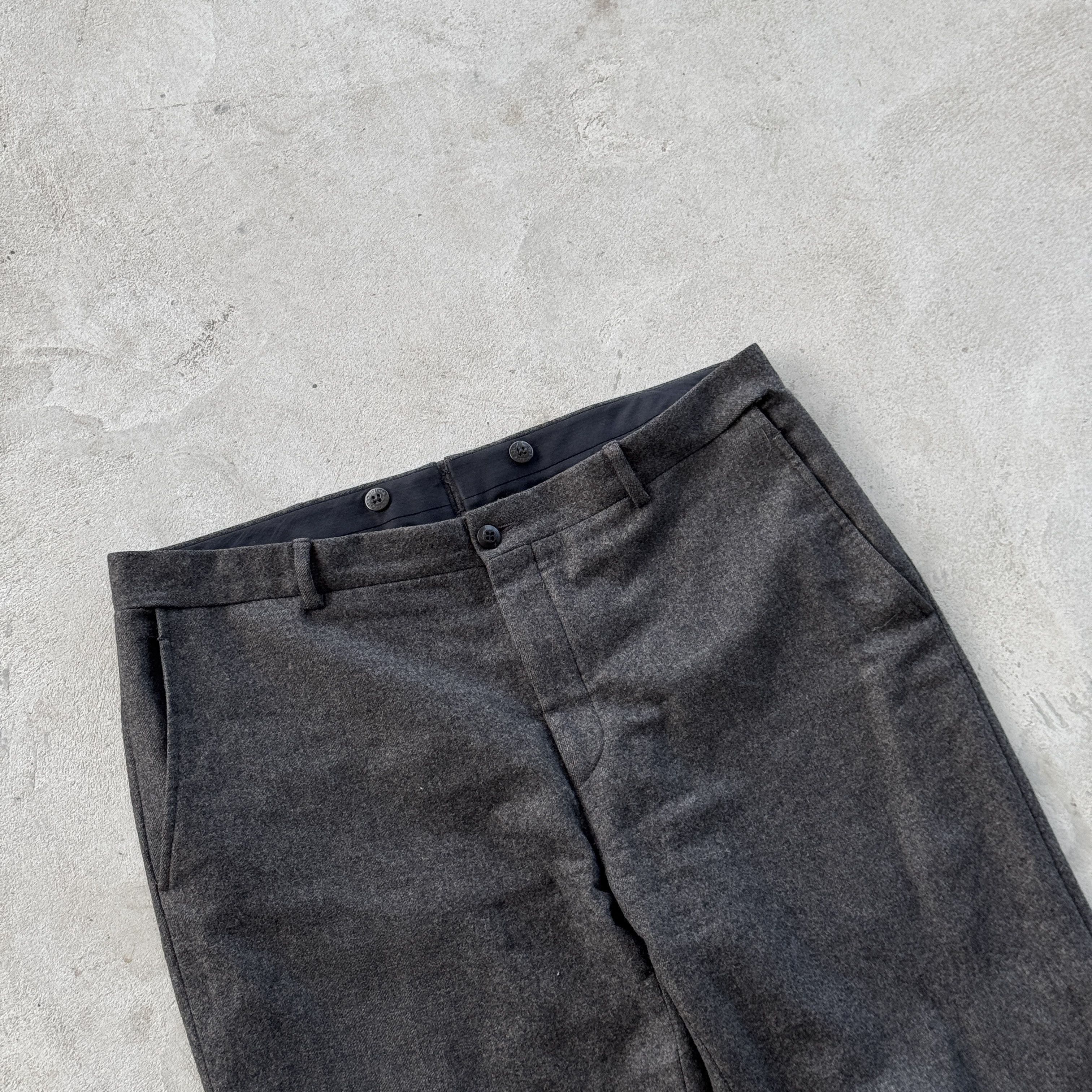 Polo Ralph Lauren Polo Ralph Lauren Made In Italy Virgin Wool Pants Grey 36R Size US 36 / EU 52 - 3 Thumbnail