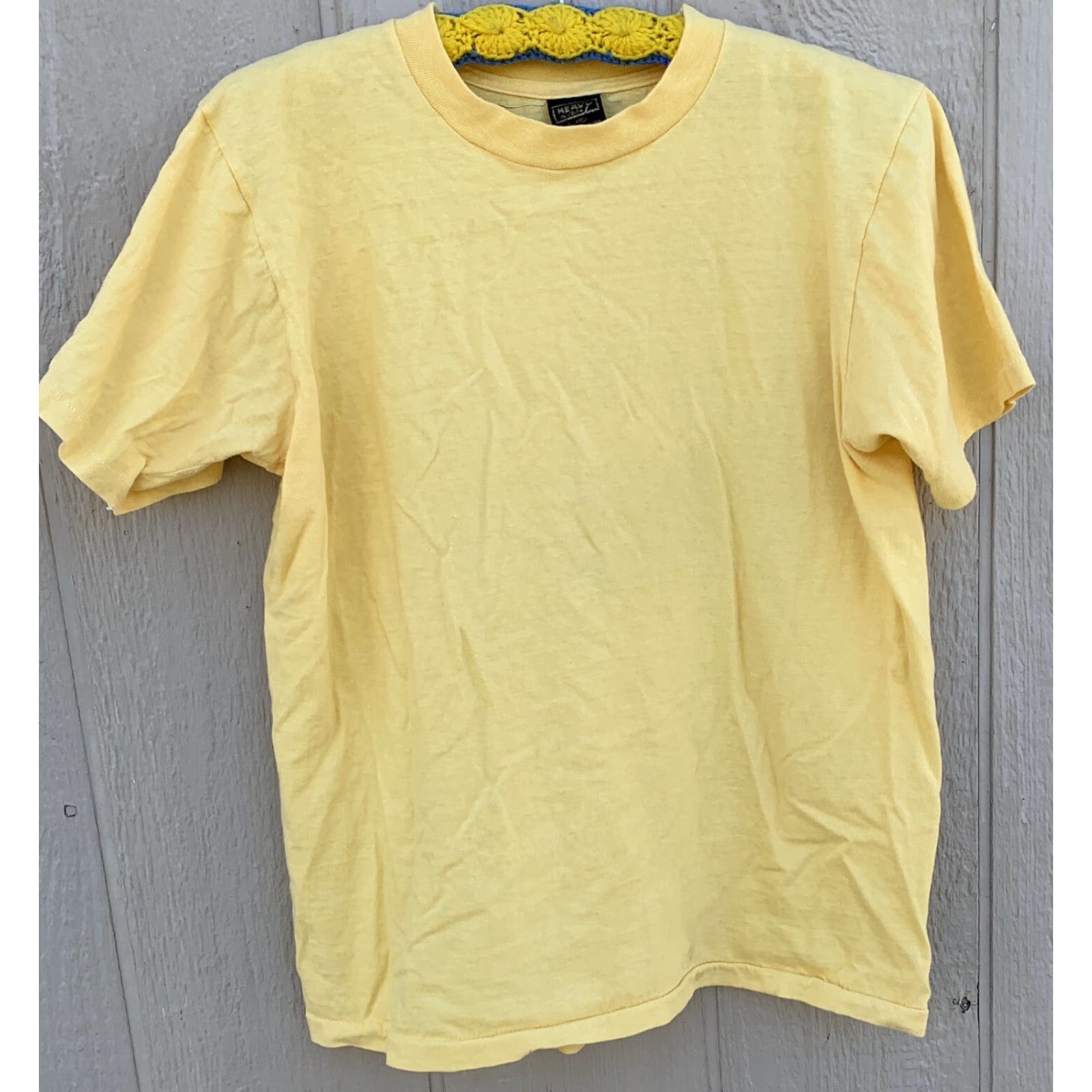 Vintage VINTAGE TEACHERS HAVE CLASS Iron On Letters T Shirt Single Stitch Heavy Size XL Mens Yellow 100% Cotton Size US XL / EU 56 / 4 - 6 Thumbnail