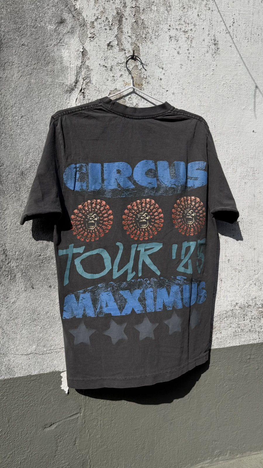 Travis Scott Vtg Travis Scott Utopia Circus Maximus L.A. Exclusive Tee S Size US S / EU 44-46 / 1 - 10 Thumbnail