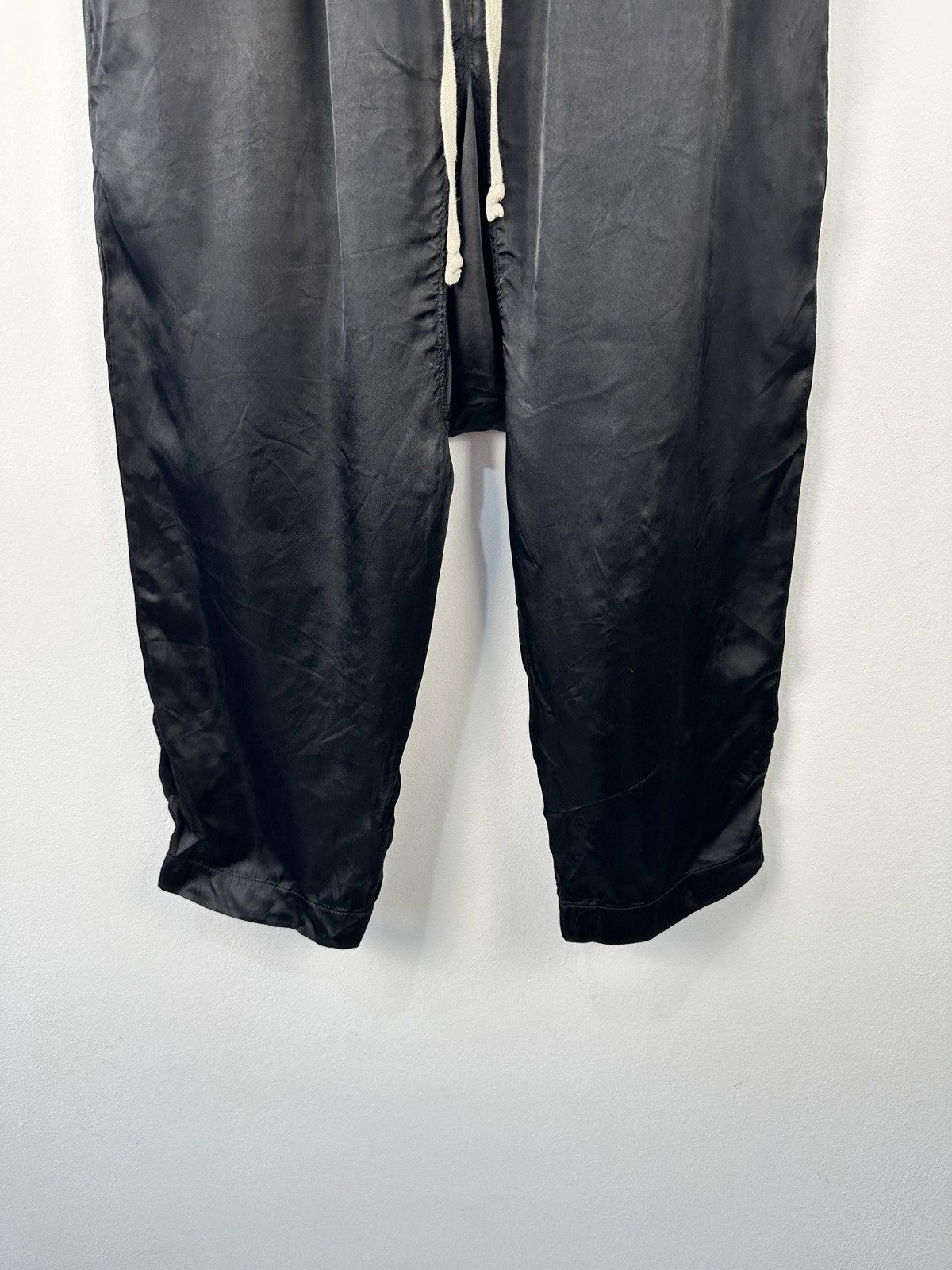 Rick Owens Rick Owens Cropped Drawstring Pants Black Cupro IT 46 US 36 Size US 36 / EU 52 - 6 Thumbnail
