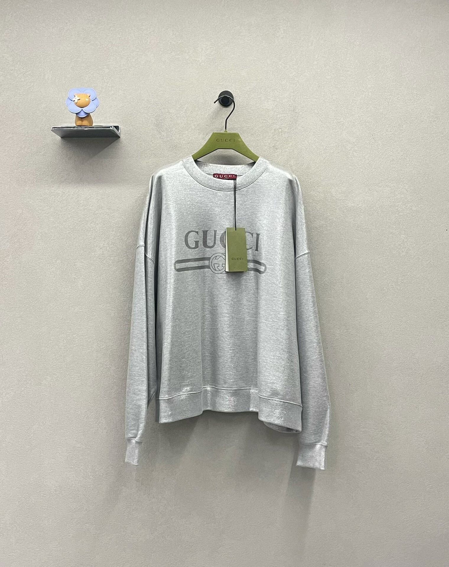 Gucci gucci silver logo sweatshirt size m Size US M / EU 48-50 / 2 - 1 Thumbnail