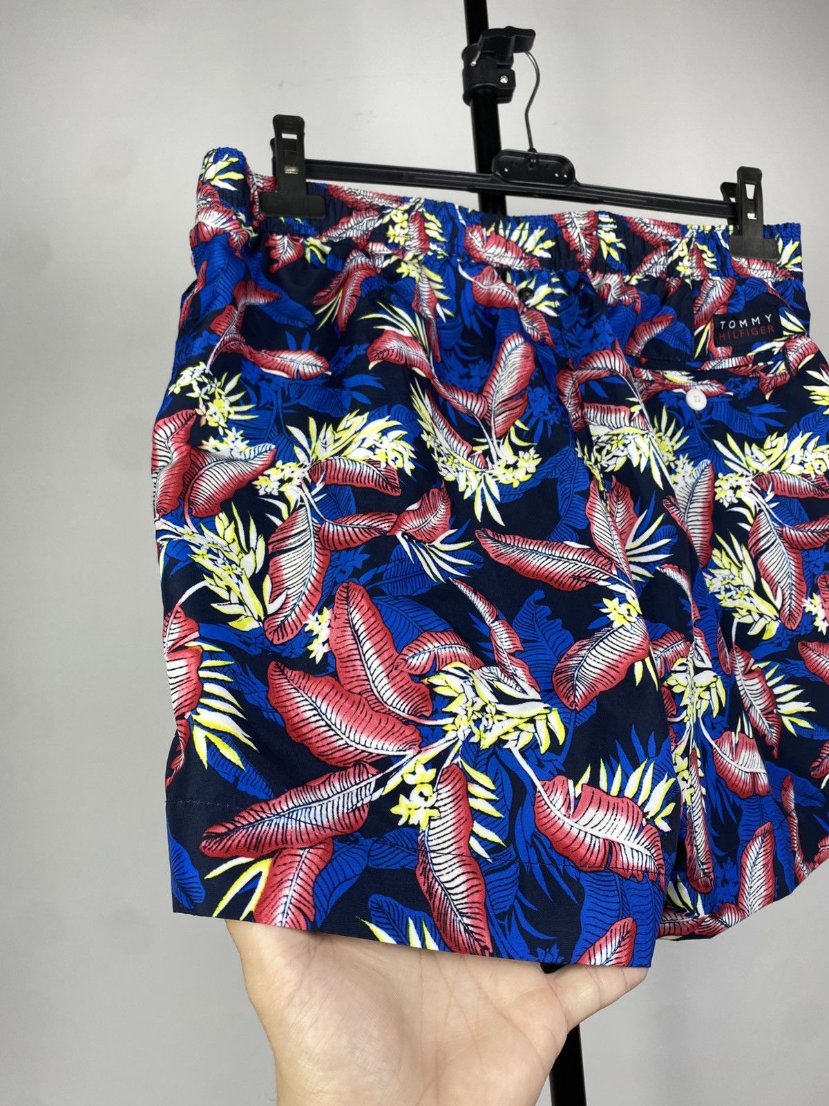 Tommy Hilfiger × Vintage Vintage 00s Tommy Hilfiger OVER PRINT Surf style Shorts Size US 34 / EU 50 - 5 Thumbnail