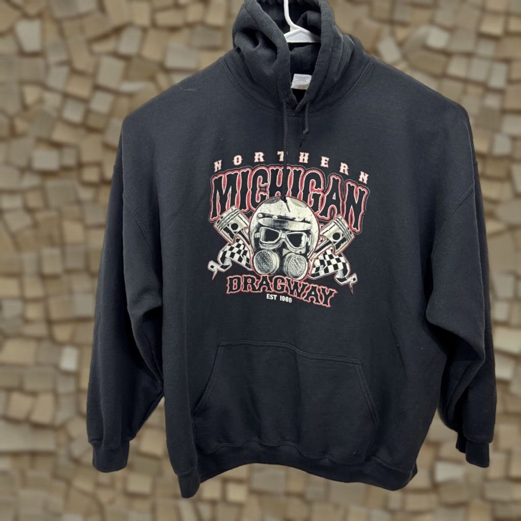 Gildan VINTAGE Northern Michigan Dragway Hoodie 3XL NMDRAGWAY Gas Mask Checkered Flags Mens Hooded Graphic Print Black 90s Racing Halloween? Size US XXL / EU 58 / 5 - 1 Thumbnail