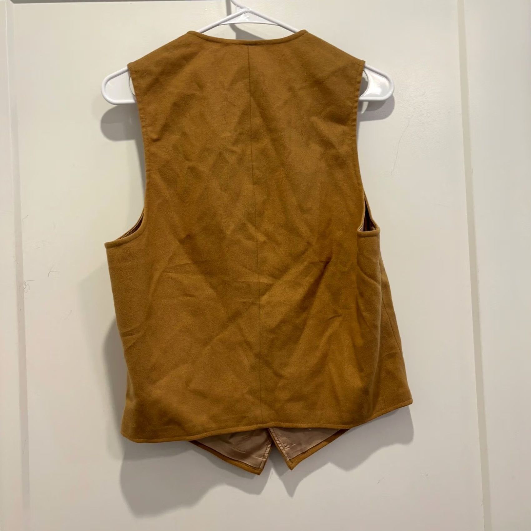 Pendleton VINTAGE Pendleton Vest Wool Tan Camel Front Button Made in USA Size M Adults Mens Wool Vest Size US M / EU 48-50 / 2 - 3 Thumbnail