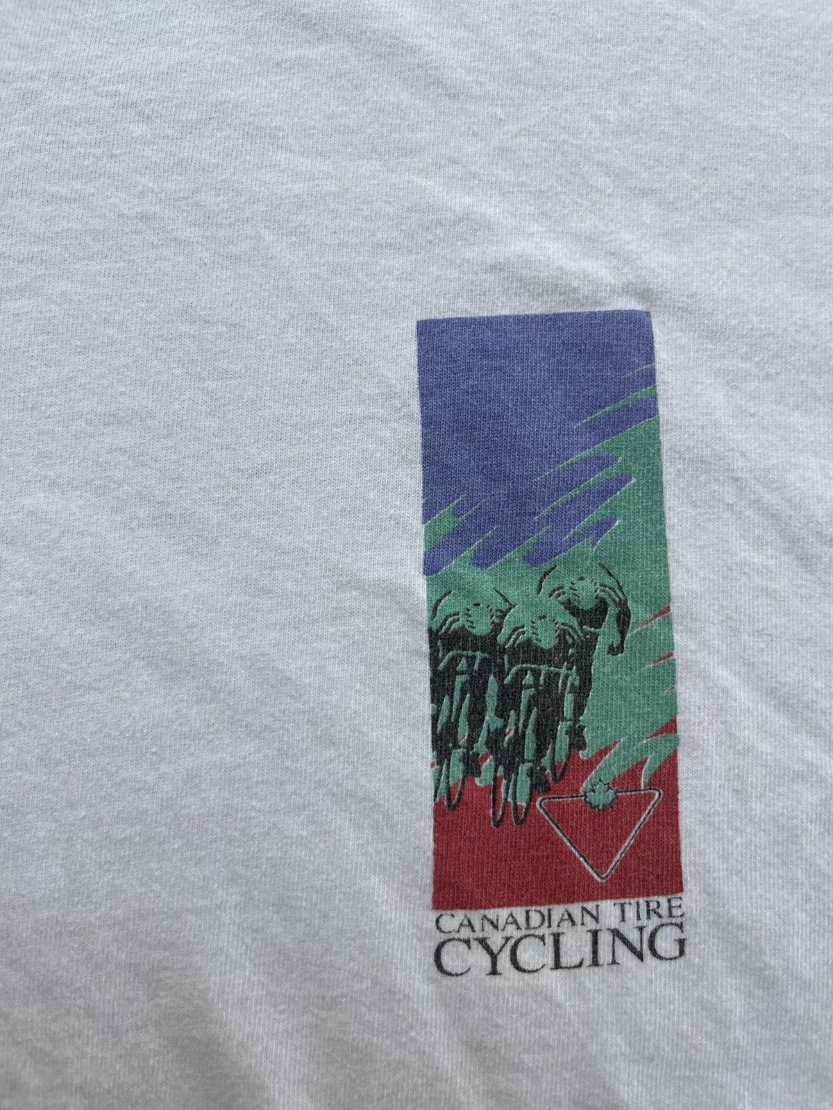 Vintage Vintage Canadian Tire National Cycling Series 1993’s Tshirt Size US XL / EU 56 / 4 - 7 Thumbnail