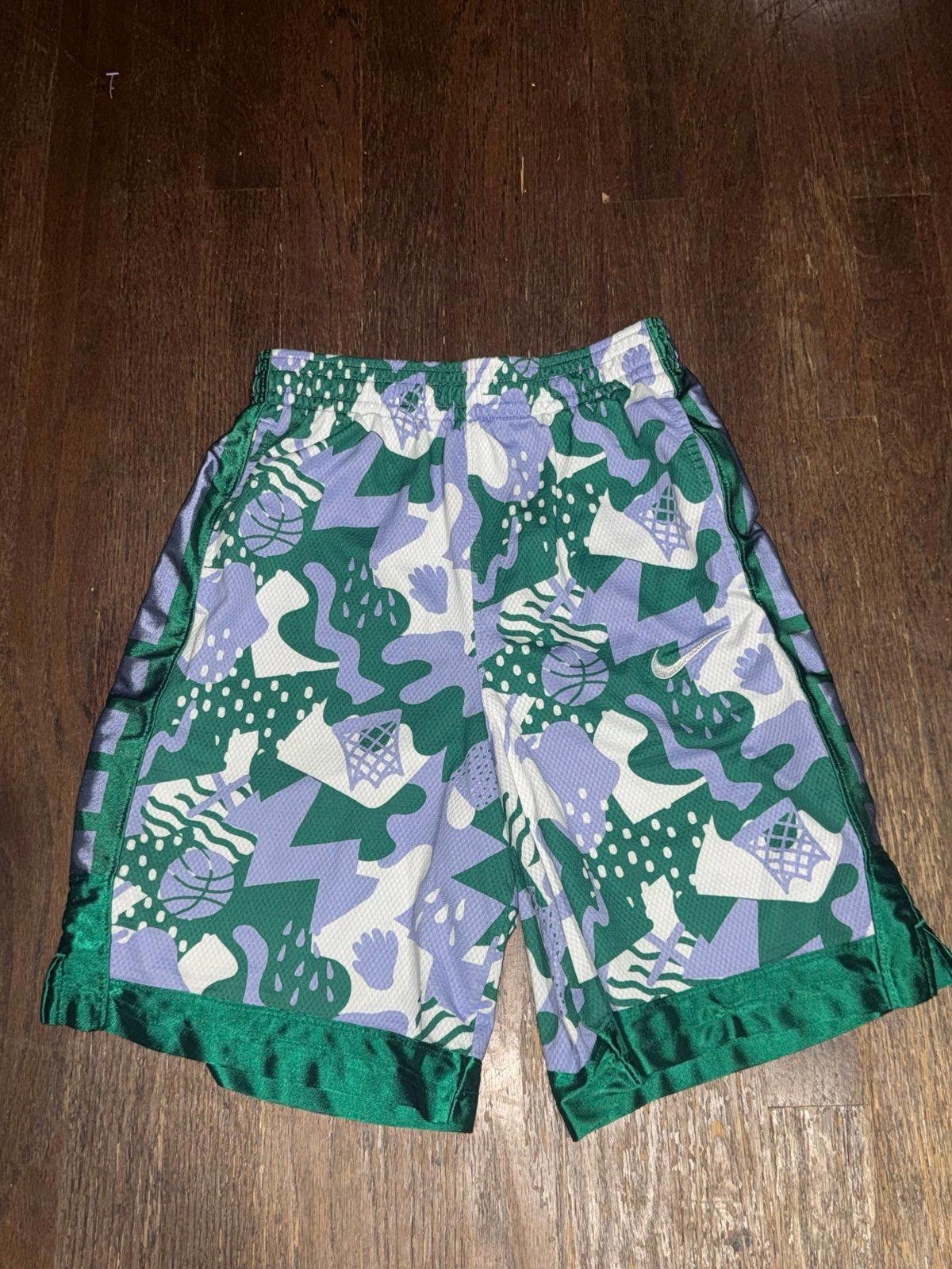 Nike Nike Big Boys Sz XL DriFit Elite Hoop Shorts Dazzle Grail Size US 26 / EU 42 - 2 Thumbnail