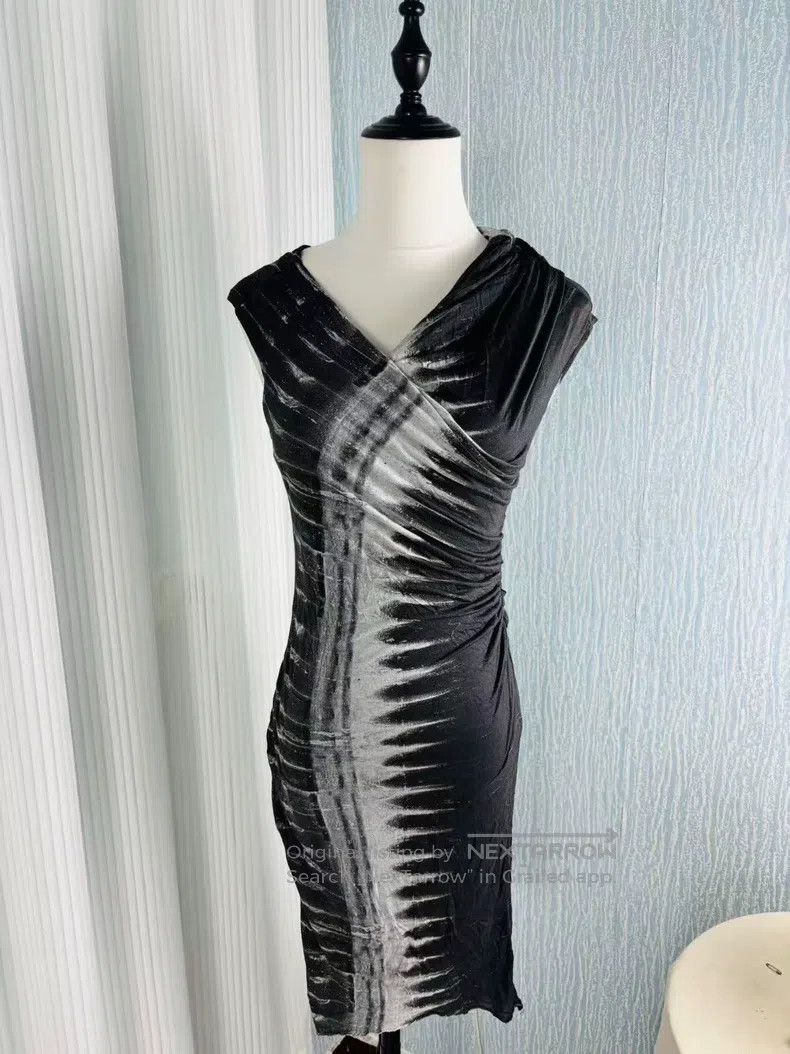 Helmut Lang Helmut Lang Used Skirt Size S / US 4 / IT 40 - 1 Thumbnail