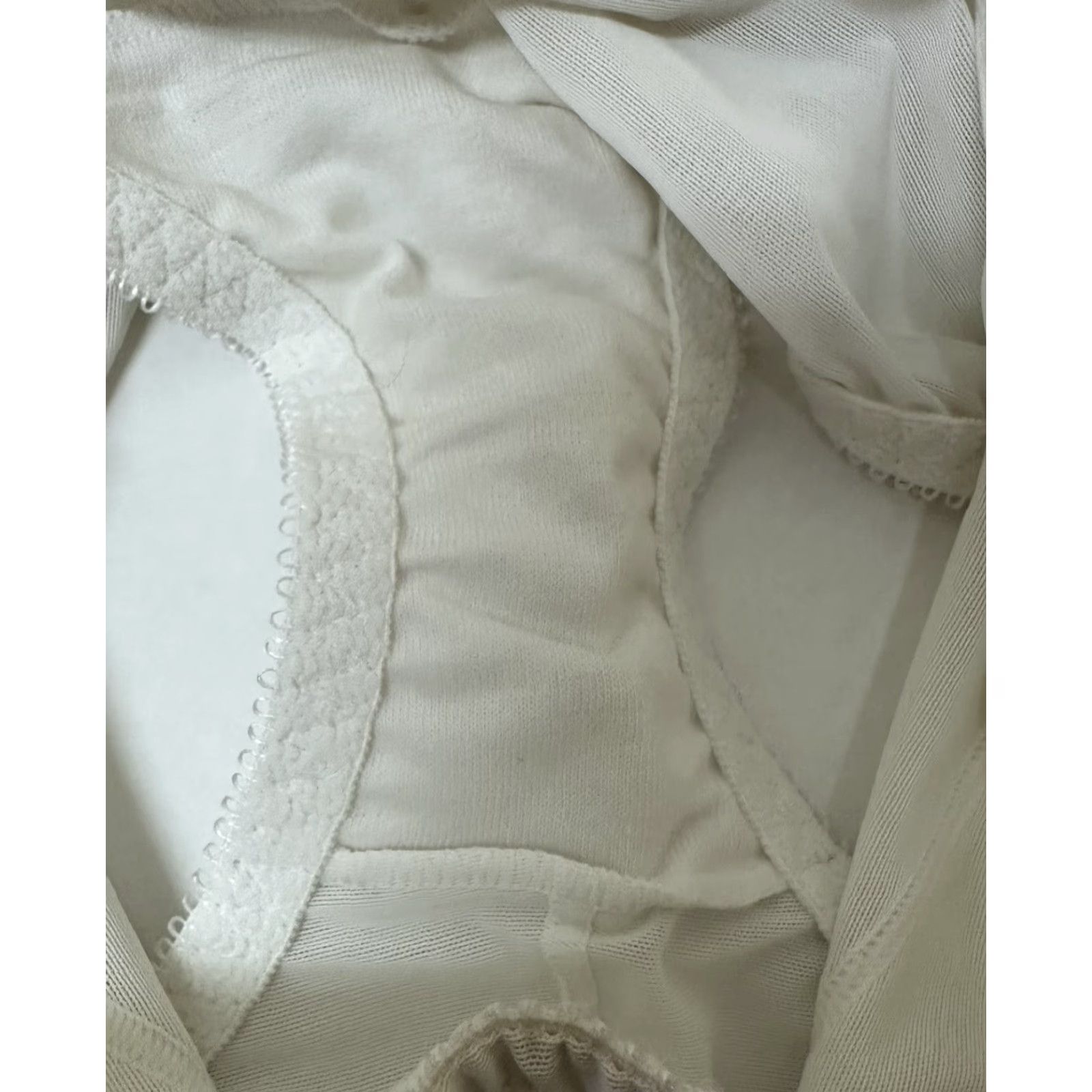 Vintage BALI Satin Chevron High Rise Brief Panty #8986 M White Slimming Smoothing Size 32" / US 10 / IT 46 - 6 Thumbnail