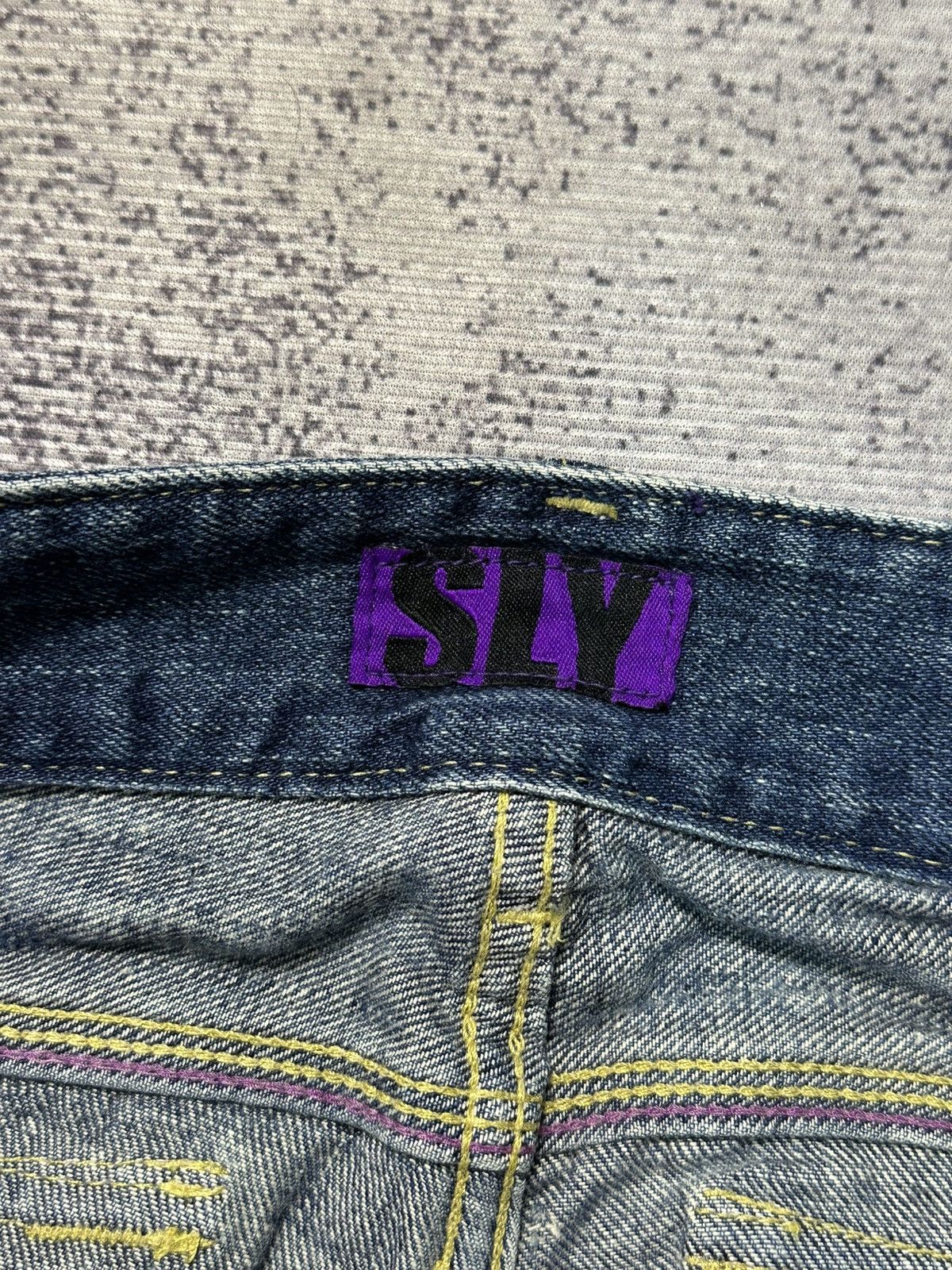 Japanese Brand RARE SLY Distressed Flare Jeans Size US 27 - 11 Thumbnail