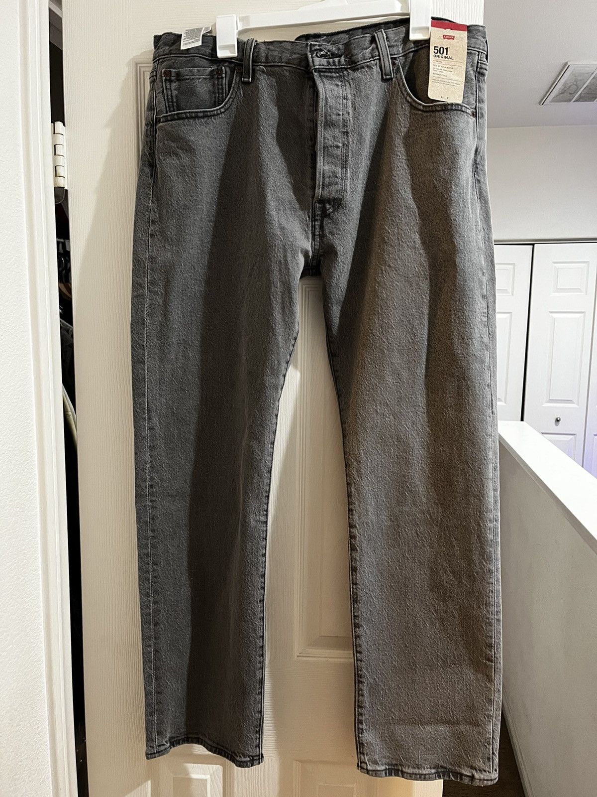 Levi's Levi’s 501 Ash Grey Jeans 38x32 Deadstock Size US 38 / EU 54 - 1 Thumbnail