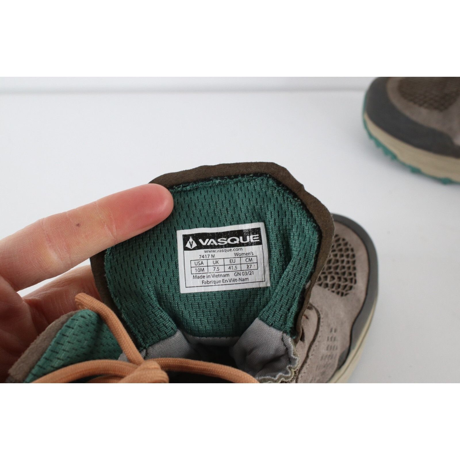 Vasque Vasque Vibram Breeze LT NTX Outdoor Hiking Boots Size US 10 / IT 40 - 10 Thumbnail