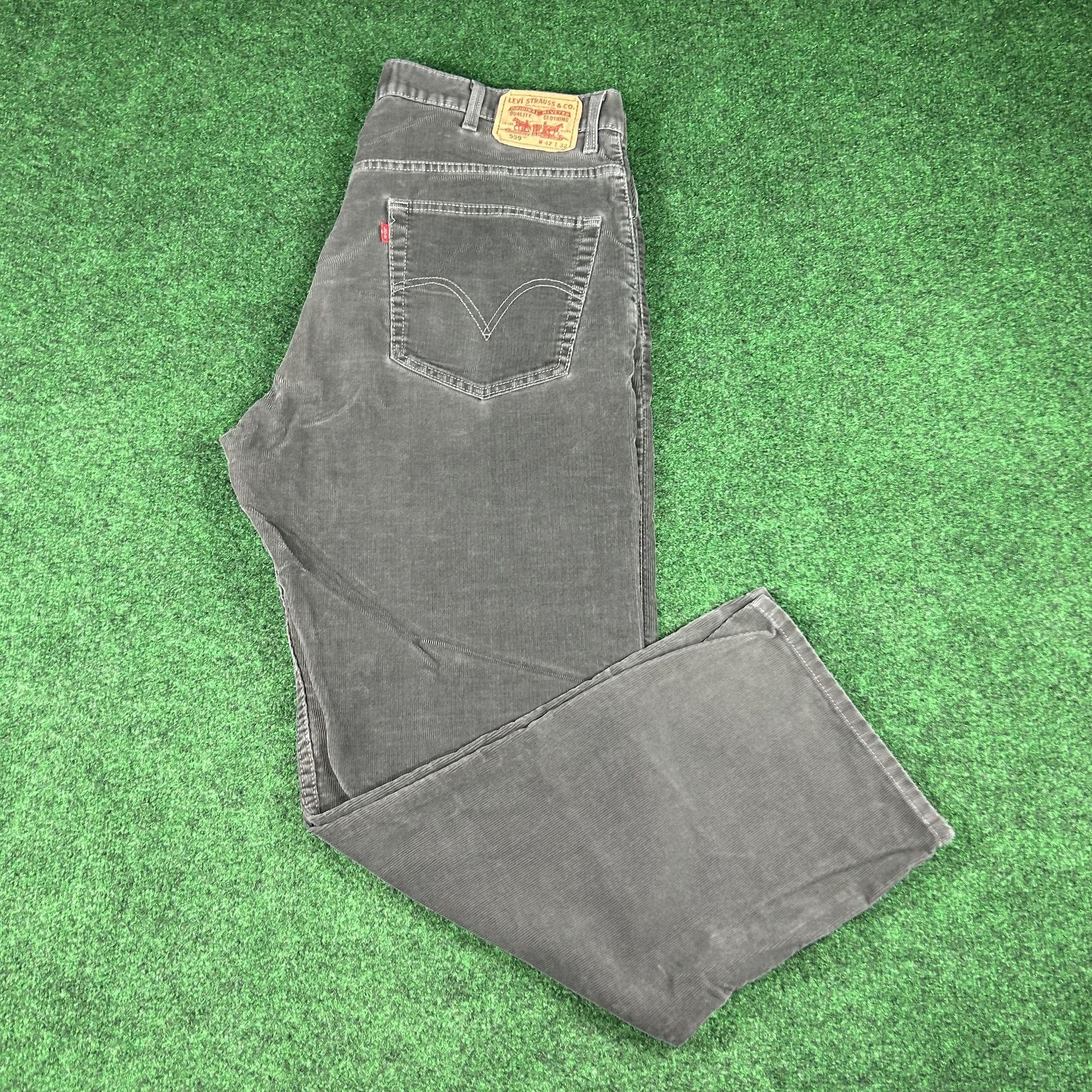 Levi s Levis 559 Mens Size 42x32 Relaxed Straight Fit Corduroy Pant Grailed