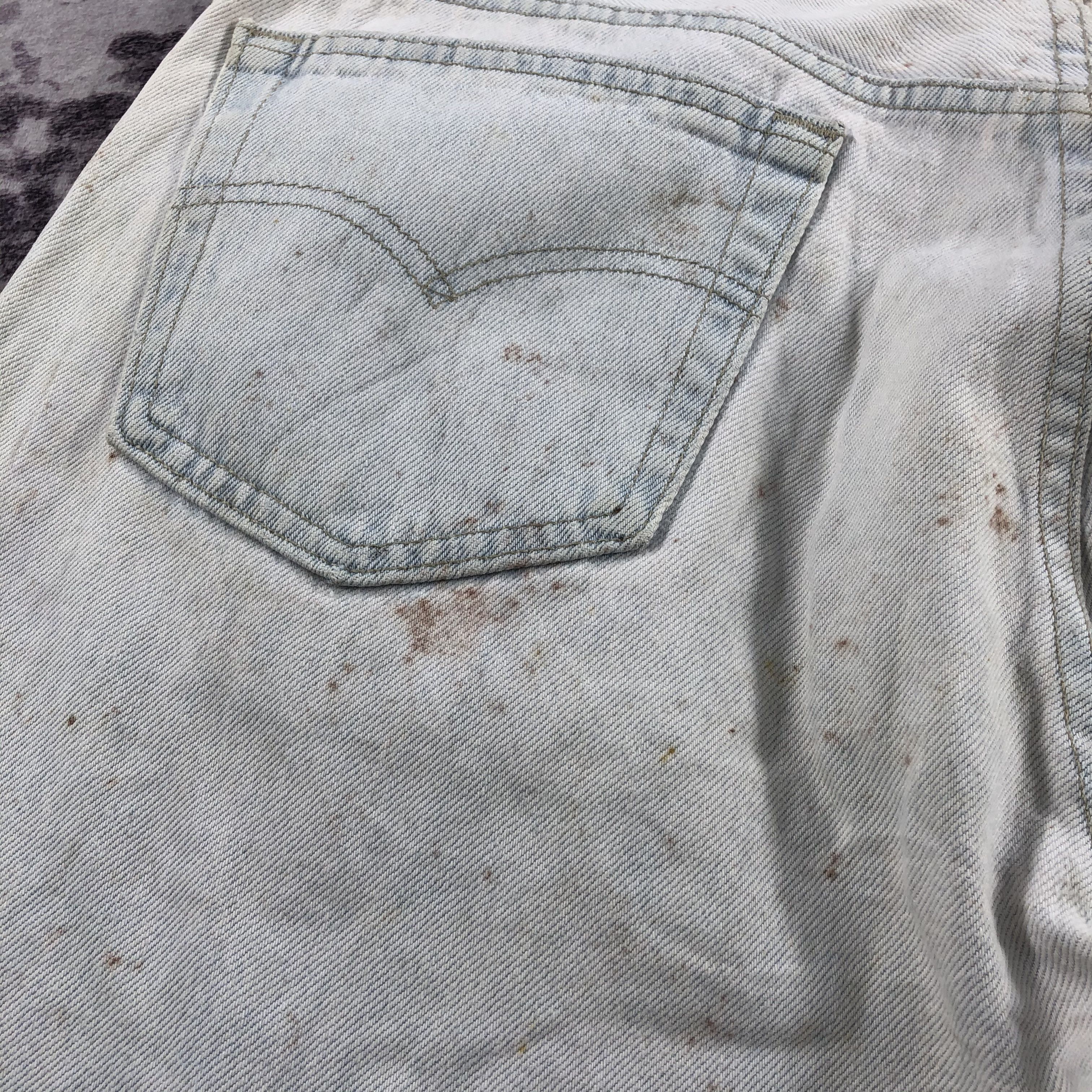 Levi's 90s Vintage Light Wash Levis 501 Jeans-JM2465 Size US 35 - 8 Thumbnail