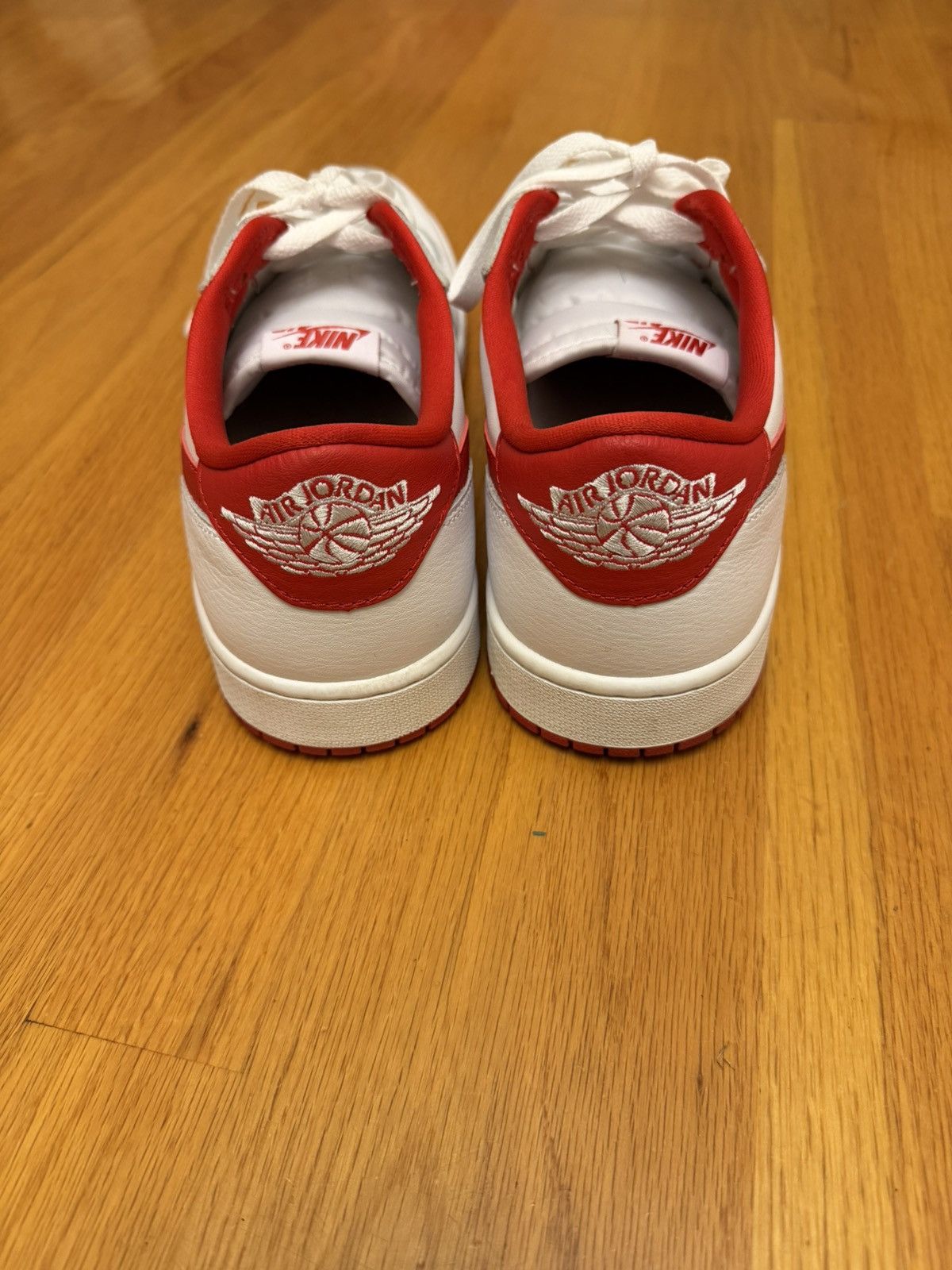 Nike Jordan 1 Retro Low OG University Red Size US 12 / EU 45 - 4 Thumbnail