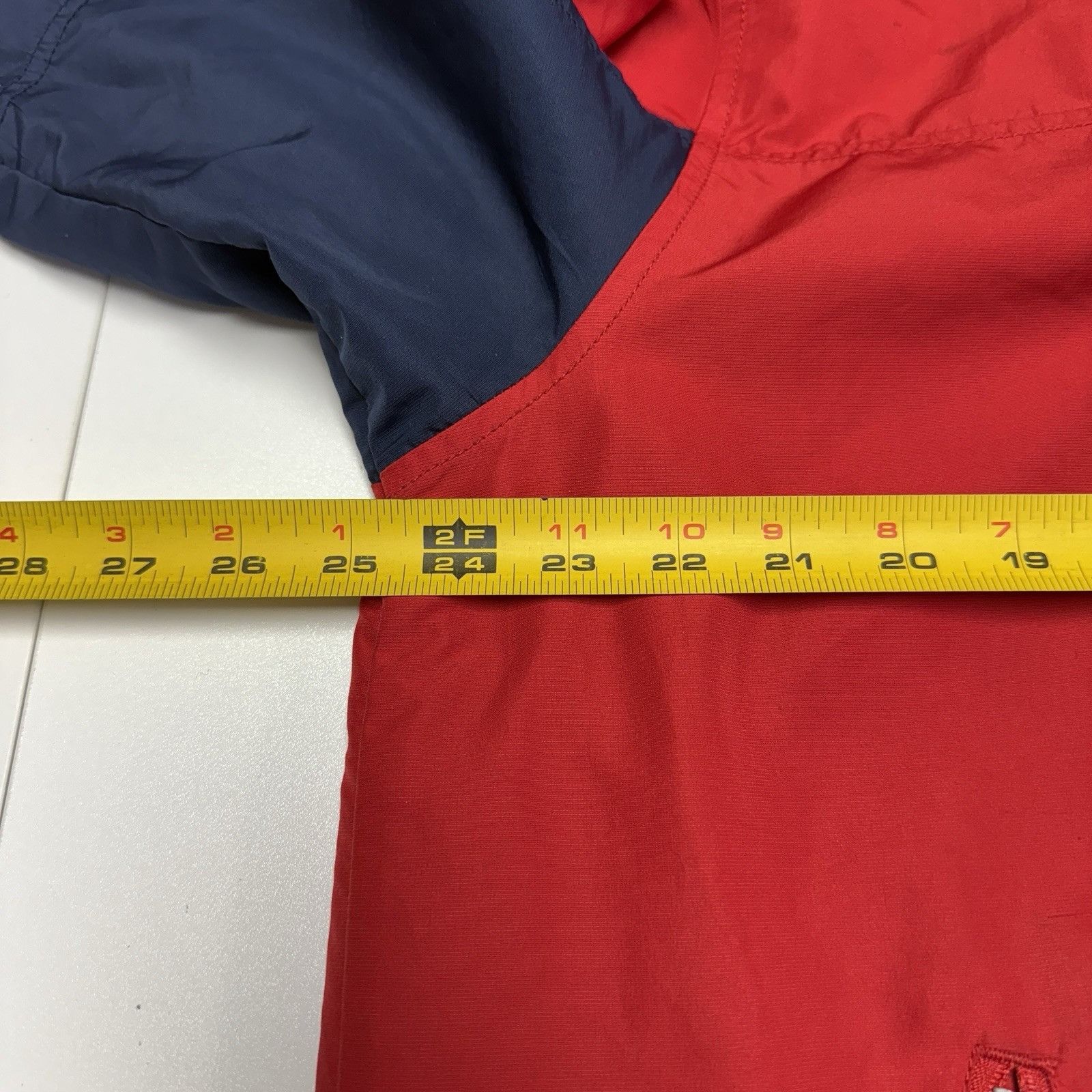 Tommy Hilfiger Vintage Hilfiger Athletic Windbreaker Jacket Mens L Red Size US L / EU 52-54 / 3 - 21 Thumbnail