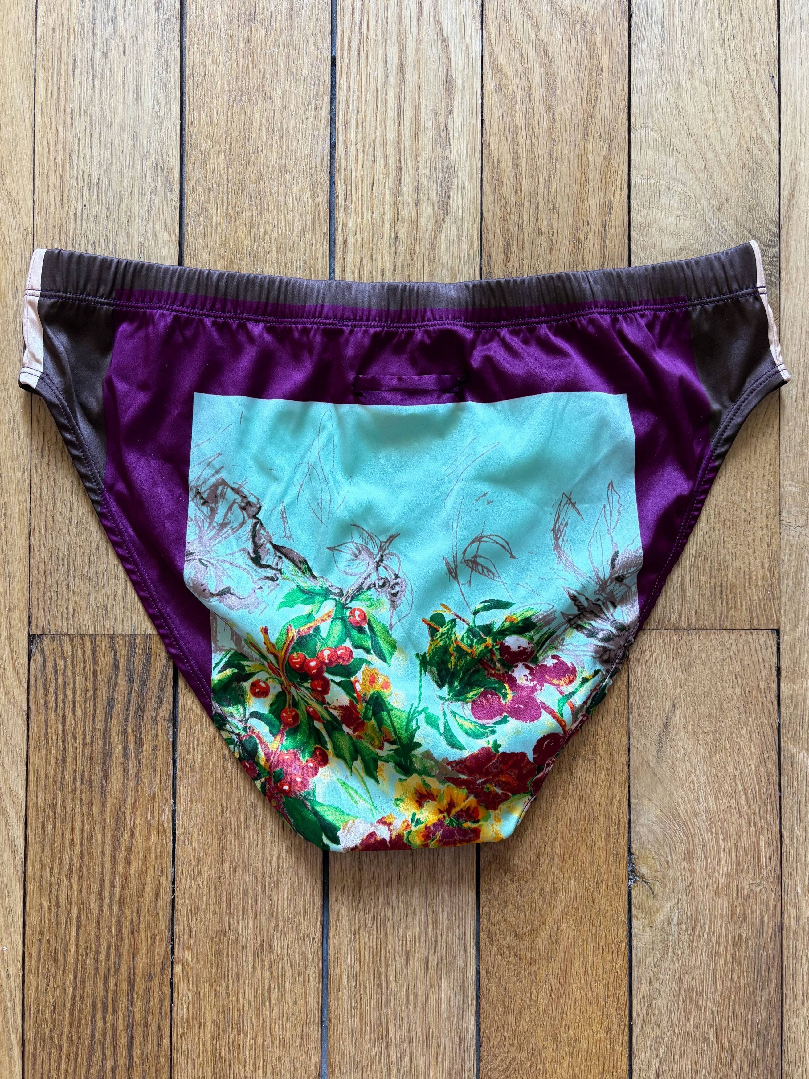 Jean Paul Gaultier Jean Paul Gaultier vintage mens satin floral speedos Size US 34 / EU 50 - 2 Thumbnail
