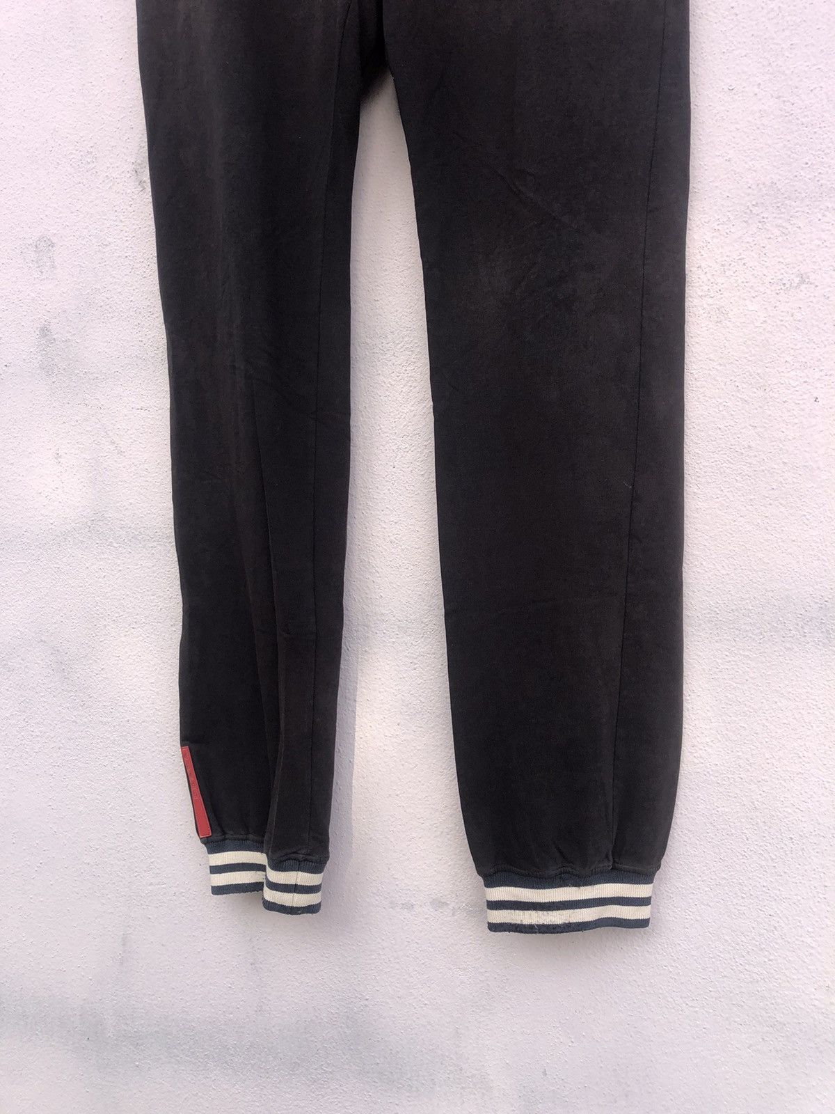 Prada Prada Sweatpants Zipper Rubber Tags Size US 32 / EU 48 - 4 Thumbnail