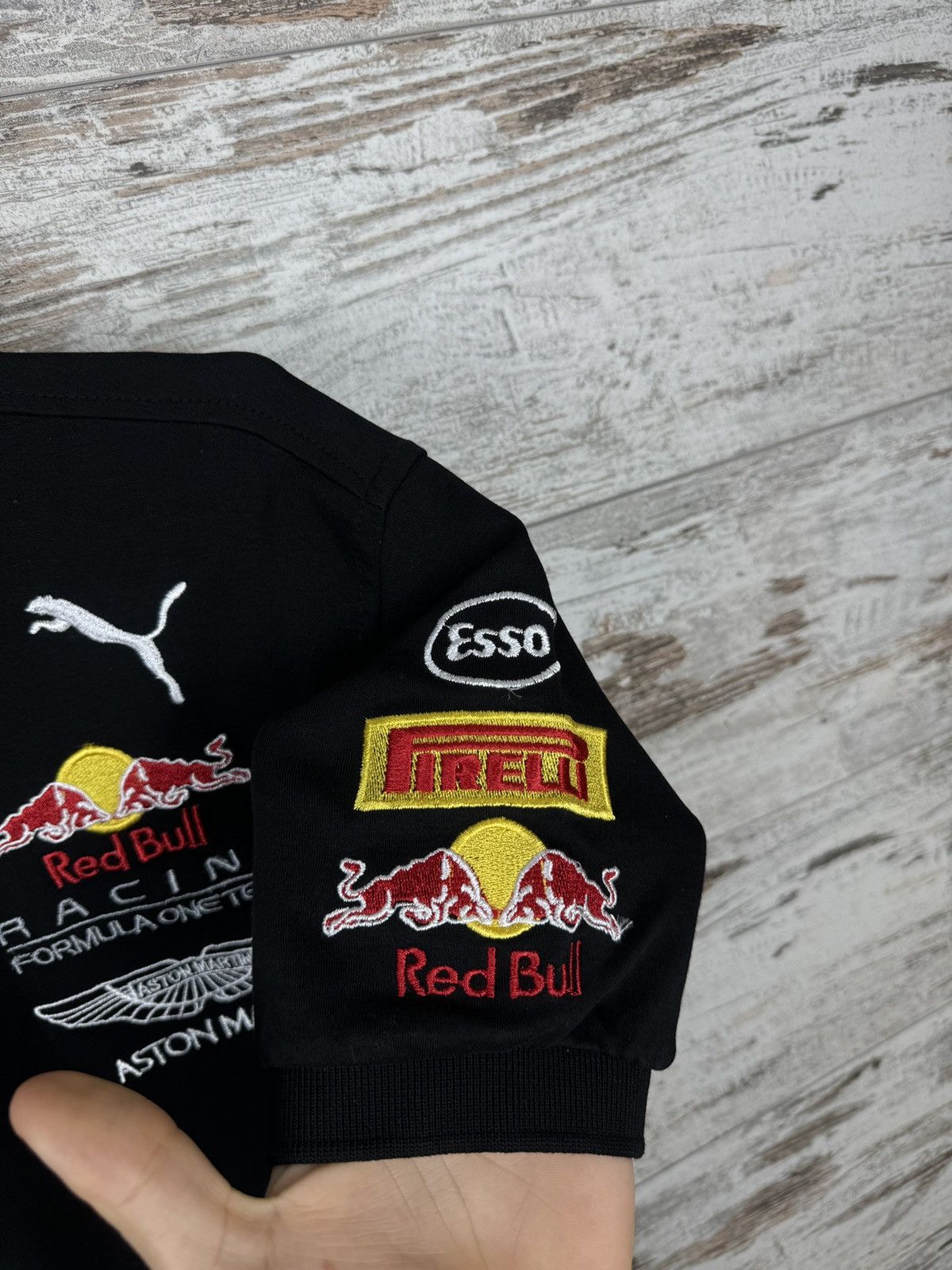 Puma Mens Vintage Puma Red Bull racing T-shirt Aston Martin tee Size US L / EU 52-54 / 3 - 5 Thumbnail