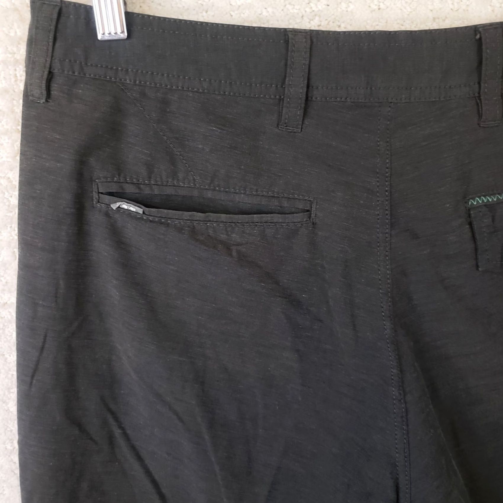 Vintage Linksoul Boardwalker Shorts Mens 33 Charcoal Gray Golf Chino Performance Stretch 9 Inseam Flat Front Zip Pocket Casual Travel Adult Regular Size US 33 - 7 Thumbnail