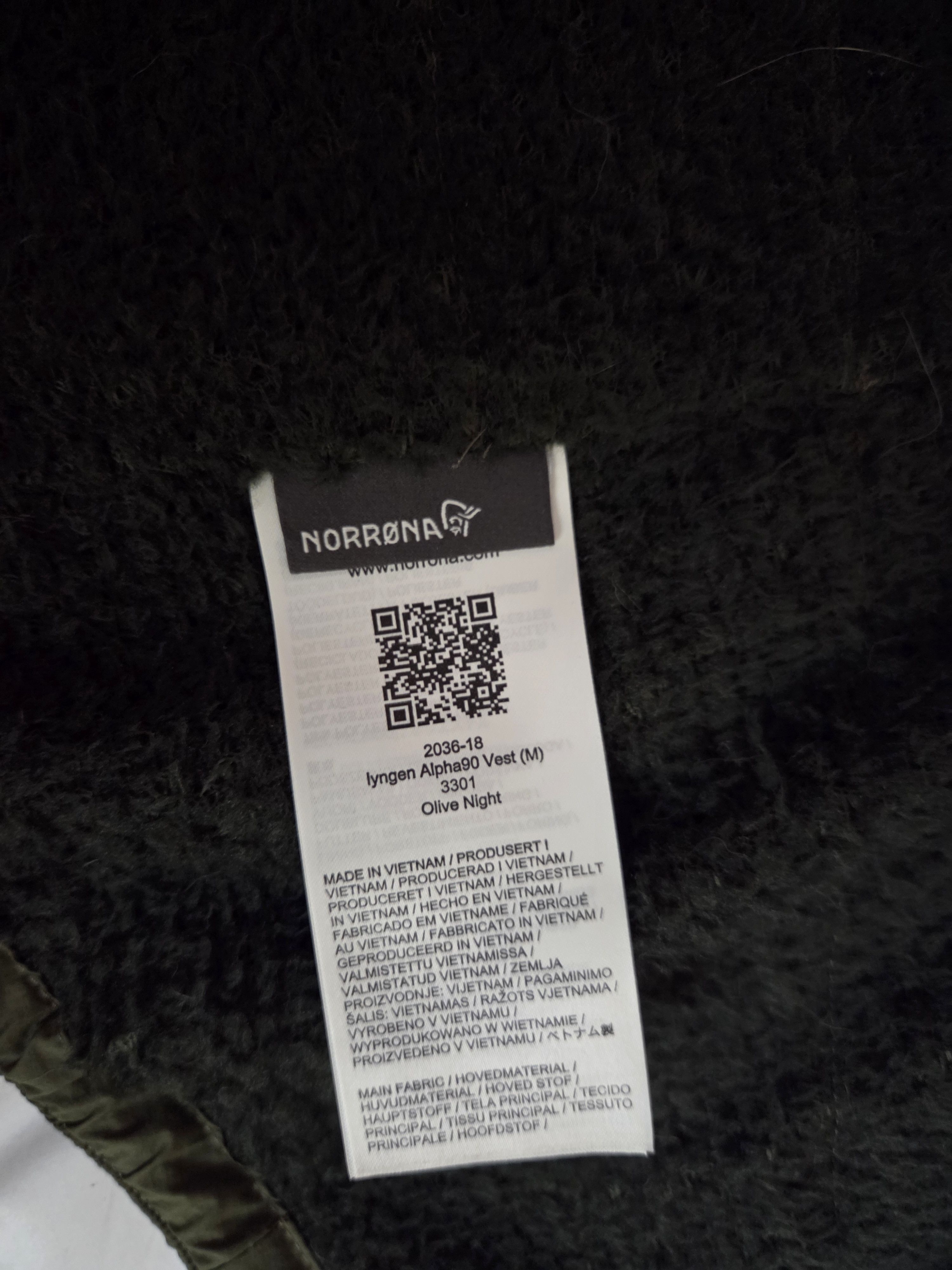 Norrona Lygen Alpha 90 hooded vest Size US S / EU 44-46 / 1 - 3 Thumbnail
