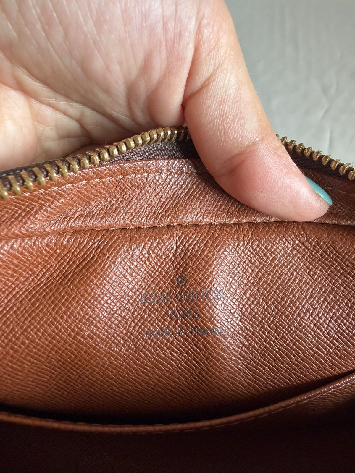 Louis Vuitton Authentic LOUIS VUITTON Cité PM Brown Monogram Shoulder Bag Size ONE SIZE - 21 Thumbnail