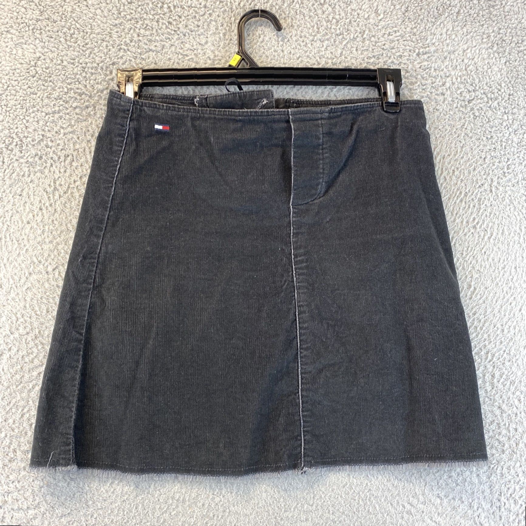 Tommy Hilfiger Tommy Hilfiger Skirt Size 5 Womens Black Corduroy Lace Accent Pockets Size 27" / US 4 / IT 40 - 5 Thumbnail