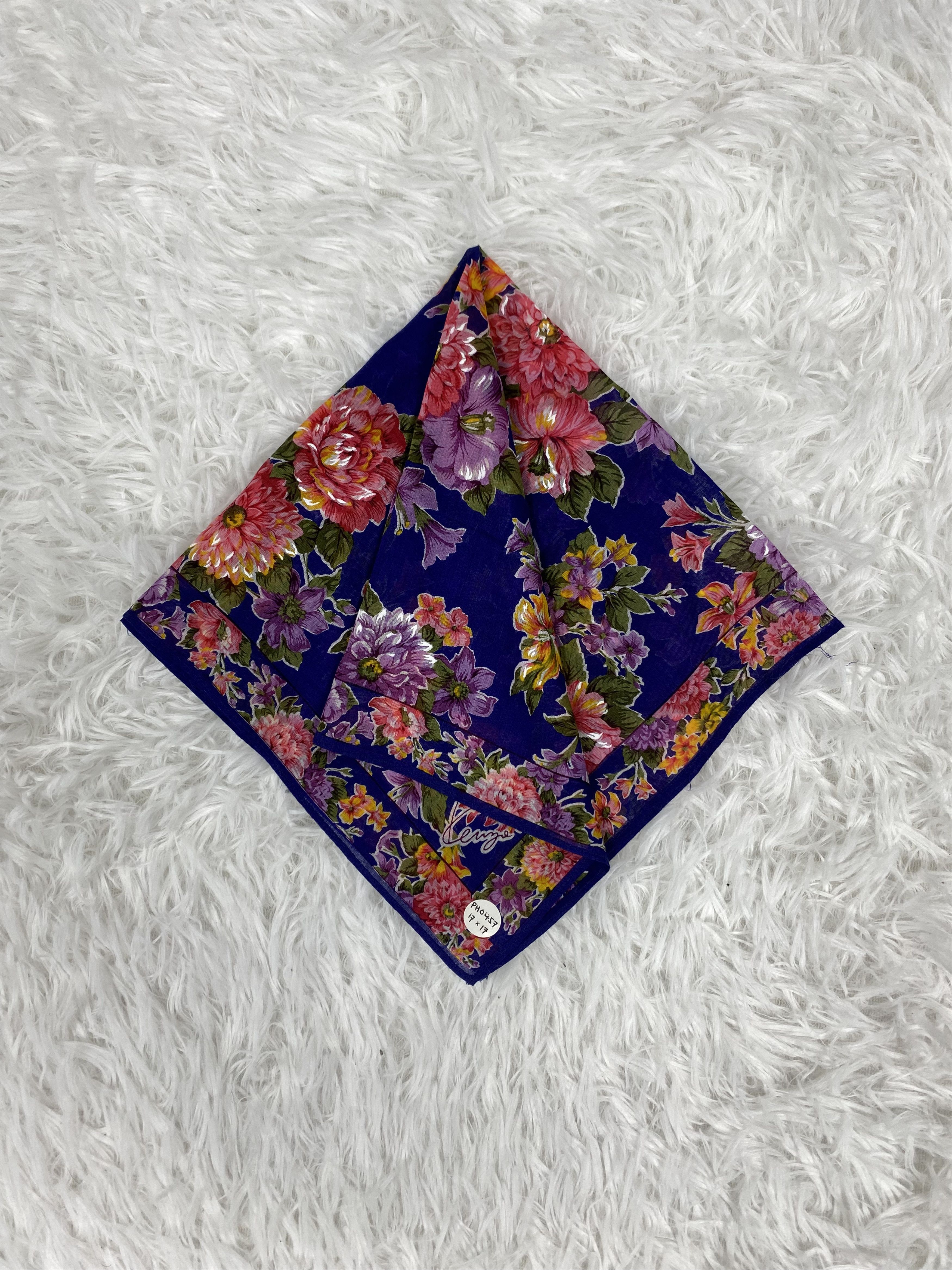 Kenzo Vintage Kenzo Handkerchief Neckerchief PH0457 Size ONE SIZE - 1 Thumbnail