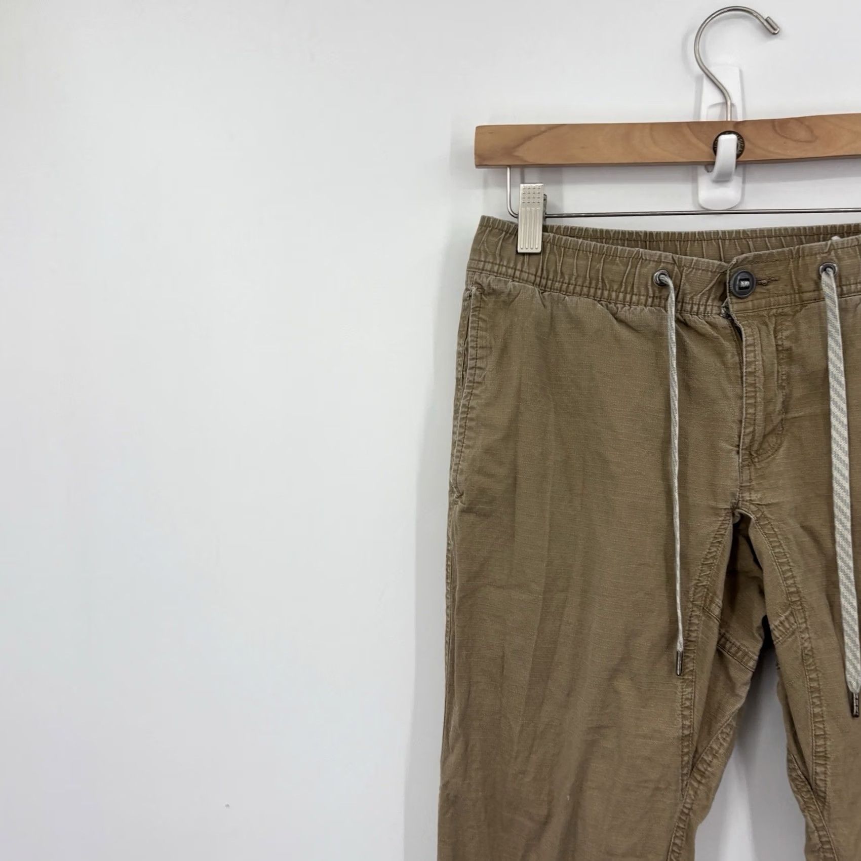 Vuori Vuori Pants Mens S Ripstop Climber Drawstring Hiking Outdoors Work Stretch Pant Slim Tapered 5-Pocket Beige Canvas Logo Zipper Pocket Mens Size US 30 / EU 46 - 3 Thumbnail