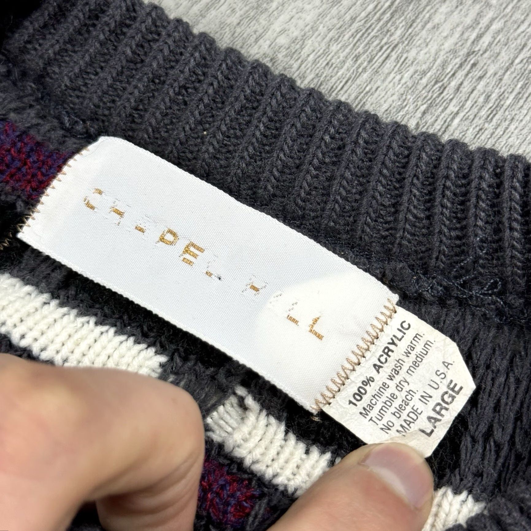 Coogi VTG Chapel Hill Pullover Knit Sweater 3D Coogi Style Mens L Grey 90s Vintage Knit Geometric Logo 3D Streetwear Mens Regular Size US L / EU 52-54 / 3 - 3 Thumbnail