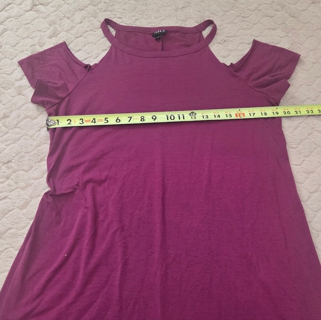 Torrid Torrid Magenta Cold Shoulder Swing Dress, Size 0 - US Large Size L / US 10 / IT 46 - 3 Thumbnail