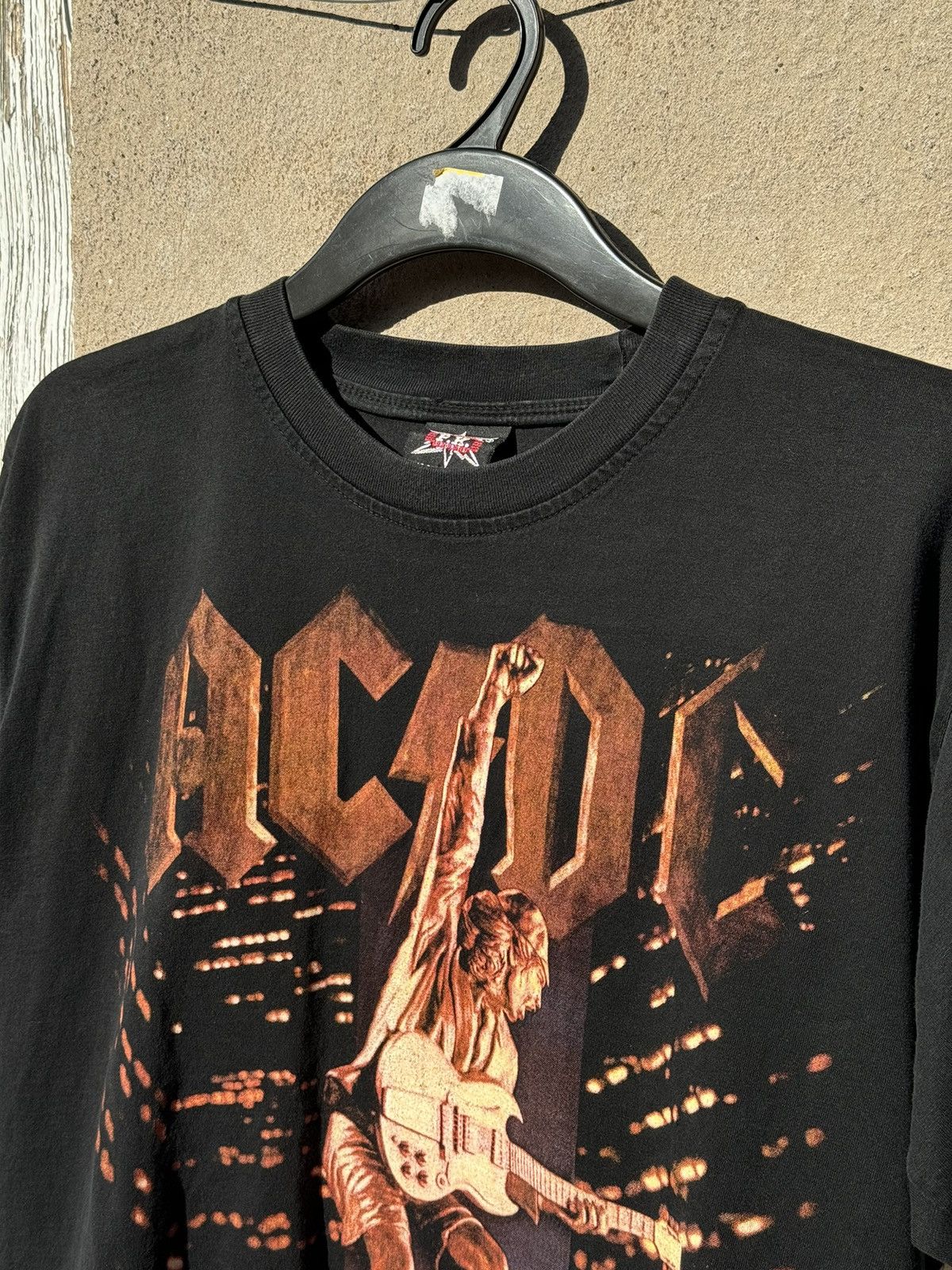 AC/DC × Band Tees × Vintage Vintage AC/DC reprint tshirt Size US L / EU 52-54 / 3 - 3 Thumbnail