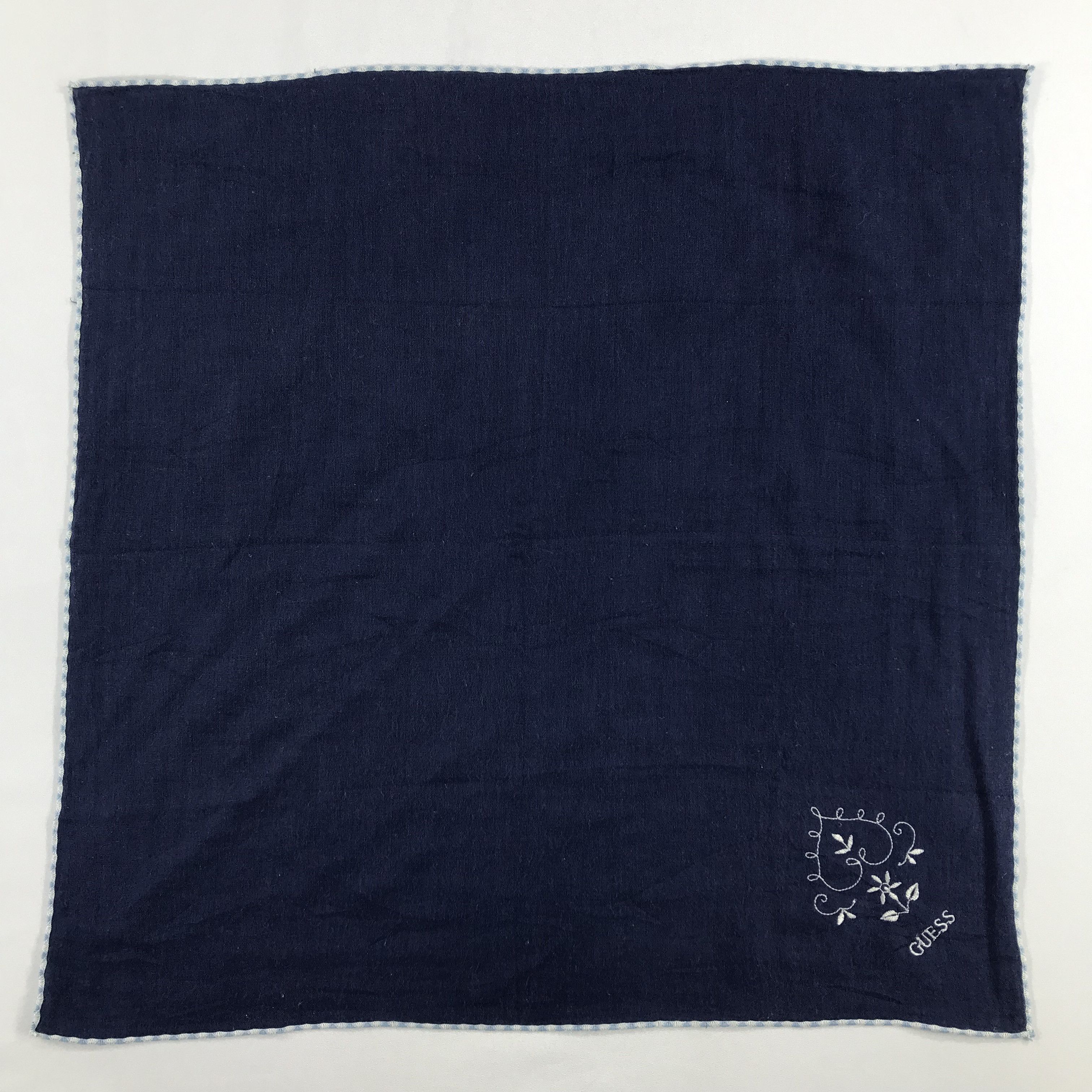 Guess × Vintage Guess Bandana / Handkerchief / Neckerchief - S2108 Size ONE SIZE - 1 Thumbnail