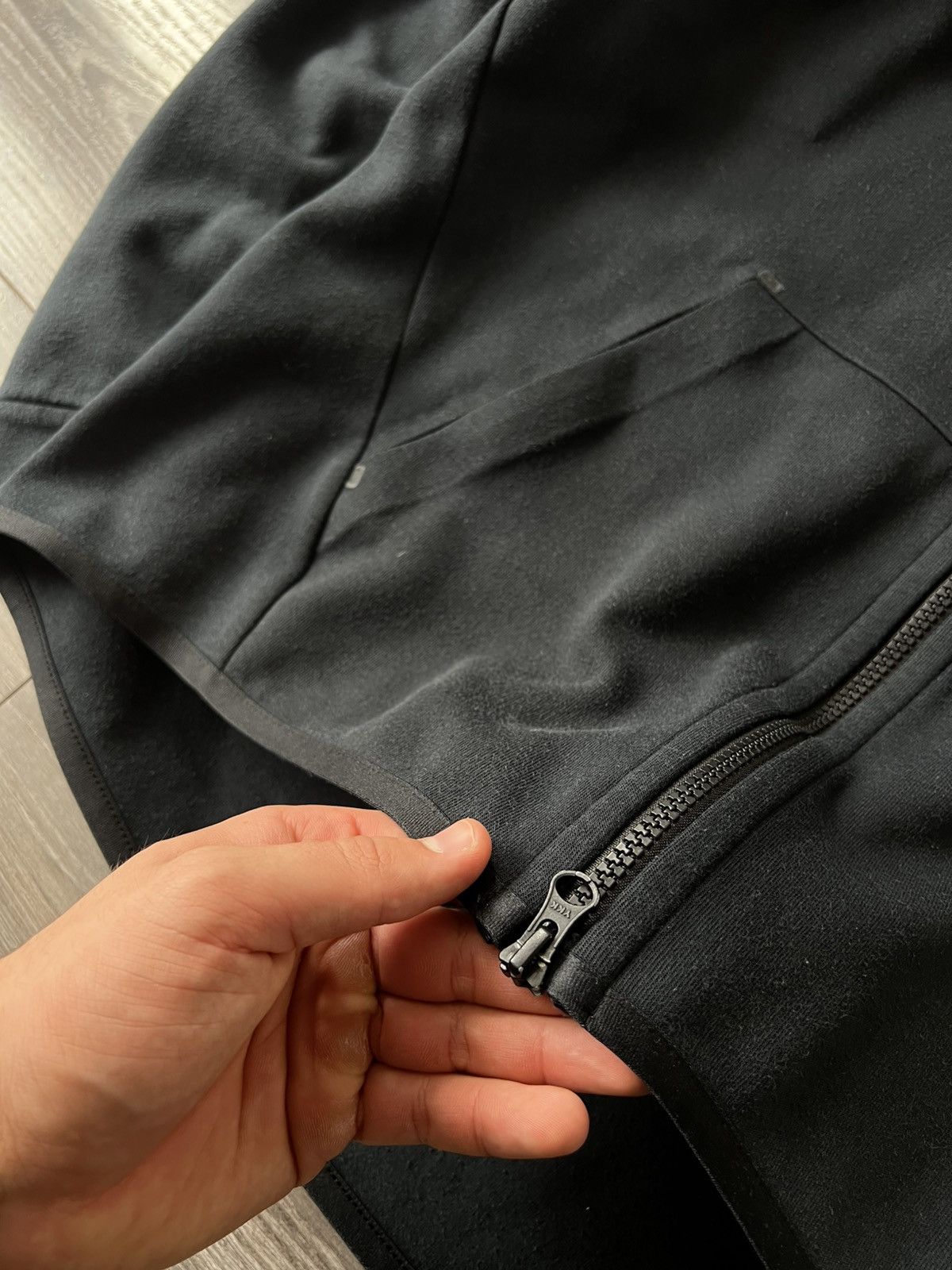 Designer × Nike ‼️Nike Tech Fleece Triple Black Windrunner Zip Hoodie‼️ Size US L / EU 52-54 / 3 - 16 Thumbnail