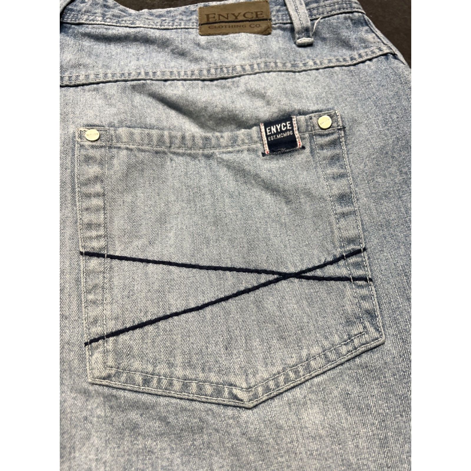 Enyce VINTAGE Enyce Bermuda Jeans Shorts Men 38 Blue Denim Embroidered Graffiti Baggy Jorts 90s Grunge Hip Hop Mens Size US 38 / EU 54 - 4 Thumbnail
