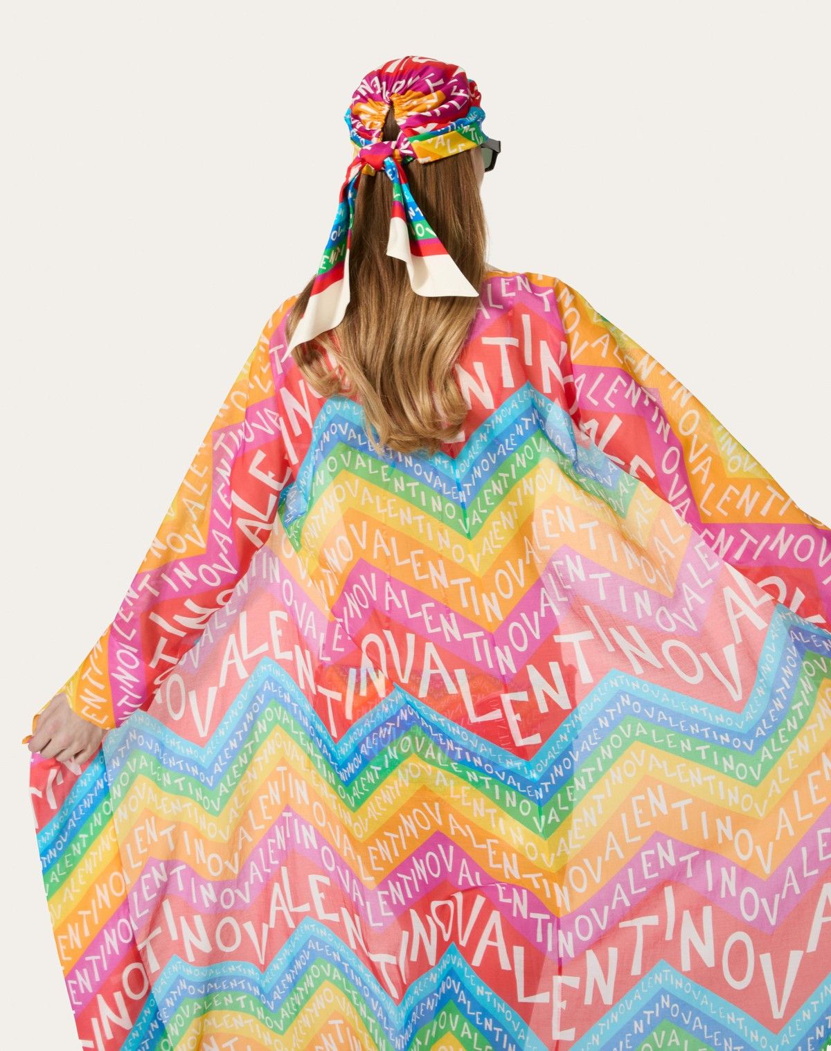 Valentino o1s1wg110525 Chevron 24 Muslin Cape in Multicolor Size M / US 6-8 / IT 42-44 - 5 Thumbnail