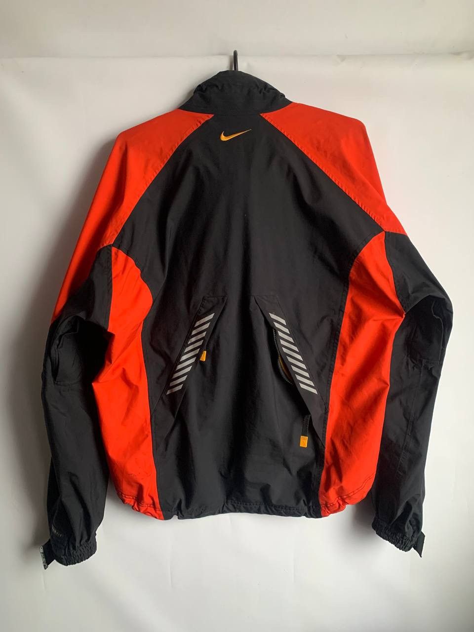Nike ACG × Vintage Nike ACG Vintage 90s Nylon Jacket Windbreaker Size M Outdoor Size US M / EU 48-50 / 2 - 14 Thumbnail