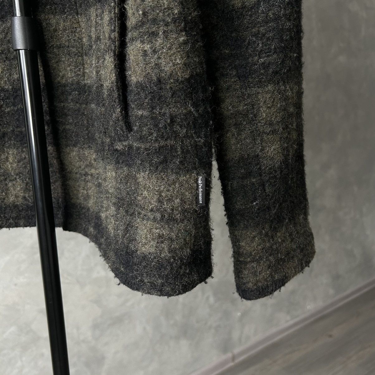 Peak Performance Peak Performance Wool Plaid Shirt Jacket M Size US M / EU 48-50 / 2 - 13 Thumbnail