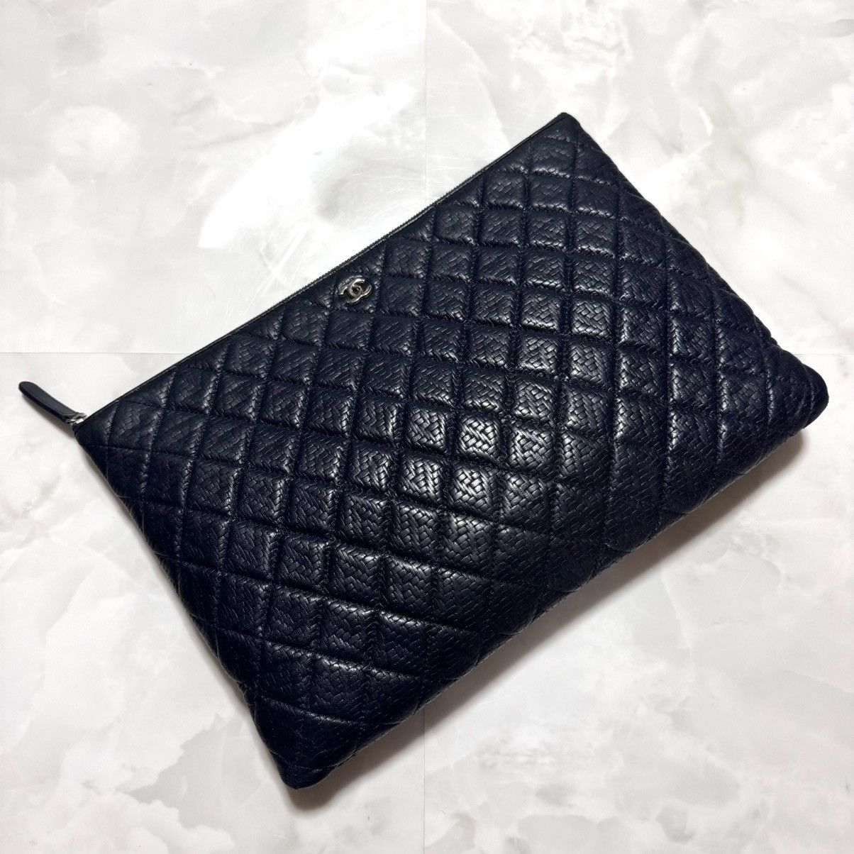 Chanel Chanel COCO patch, matelassé leather clutch bag, dark navy Size ONE SIZE - 11 Thumbnail